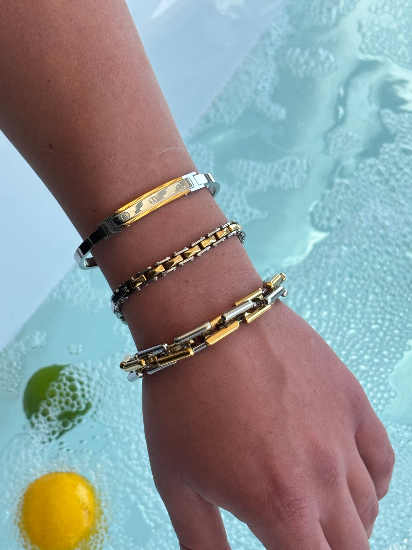 Ανδρική ατσάλινη χειροπέδα