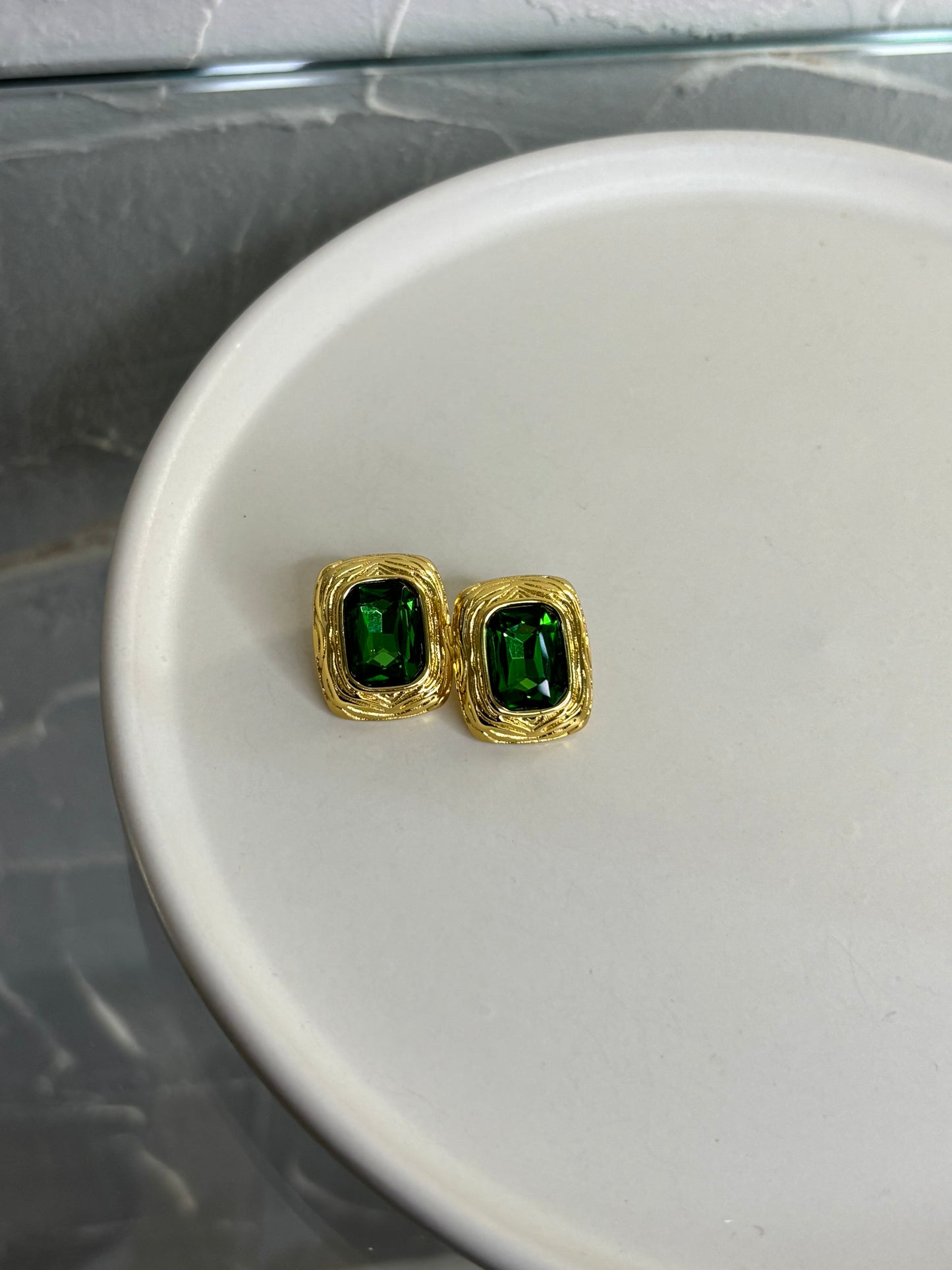 Σκουλαρίκι ατσάλινο με πράσινες πέτρες