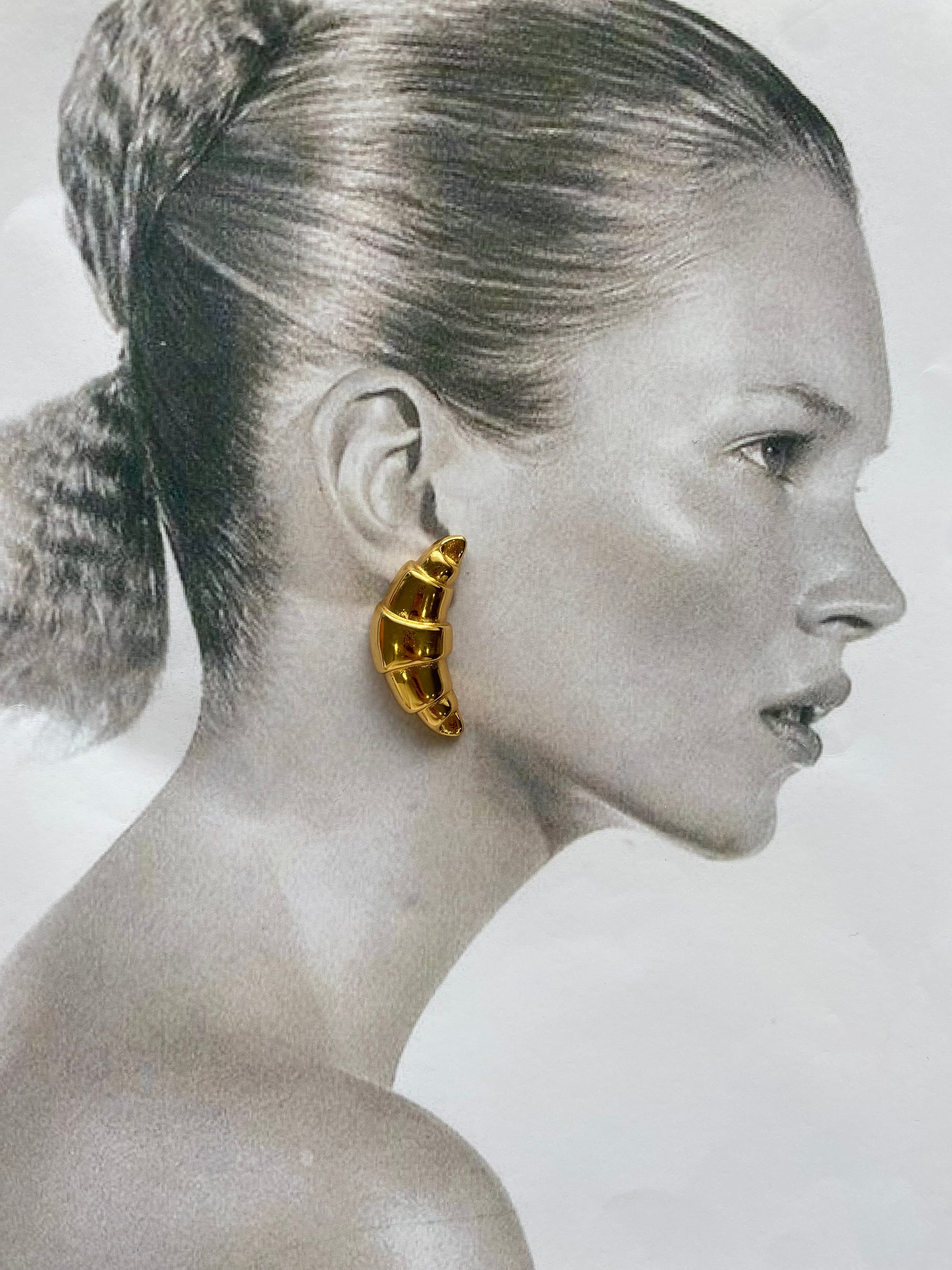 “Oui” ατσάλινο