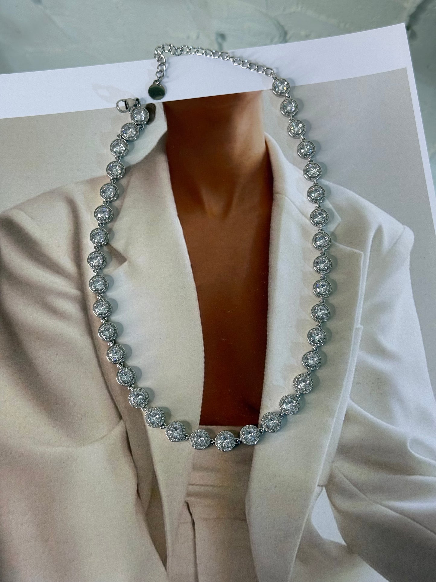 Marinas necklace ατσαλινο με πετράδια σε ασημί χρώμα