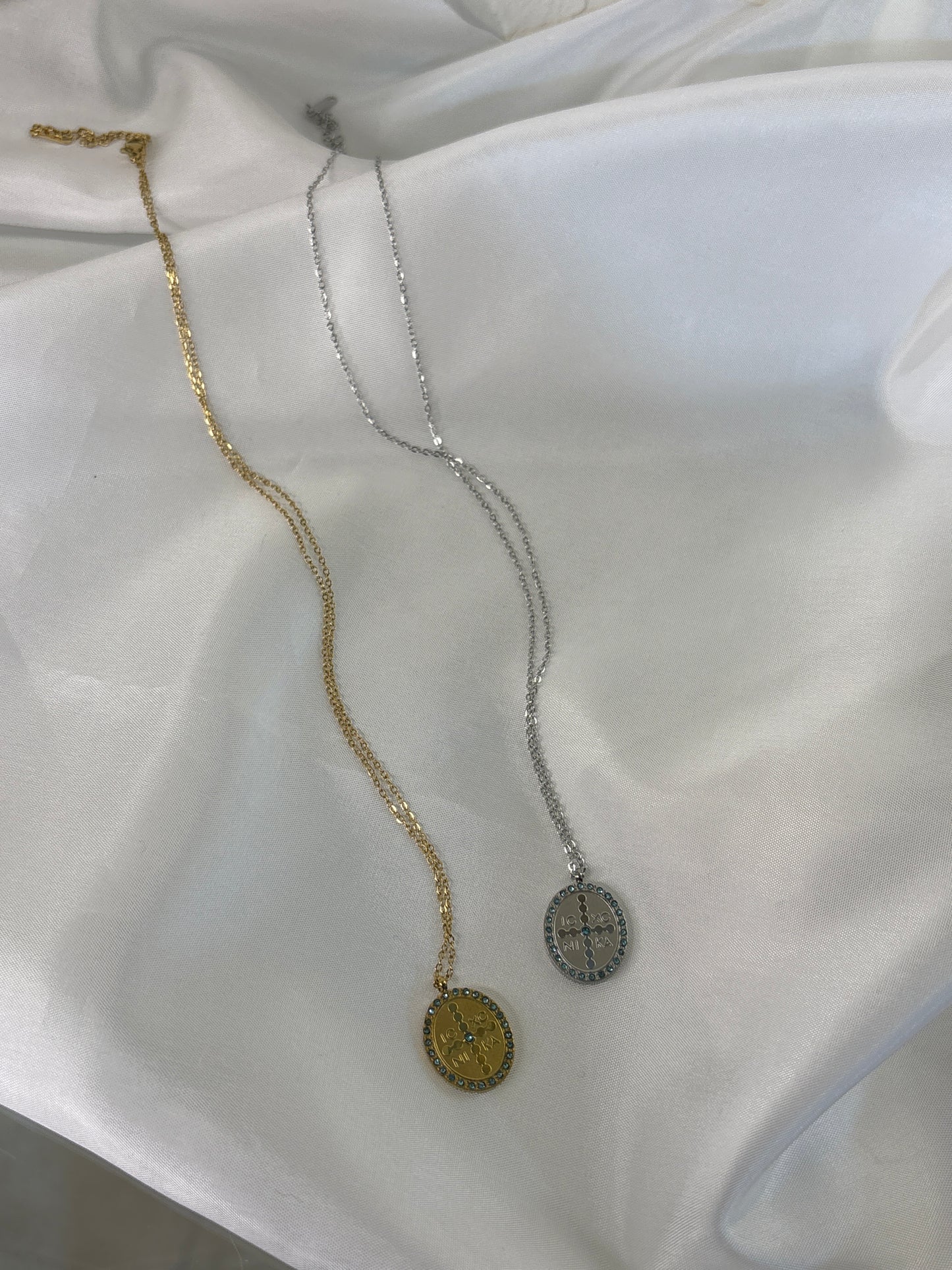 Κολιέ Χρυσό/Ασημί με Οβάλ Σχήμα Κωνσταντινάτο - Προσαρμόσιμο από την Pnoe Studio