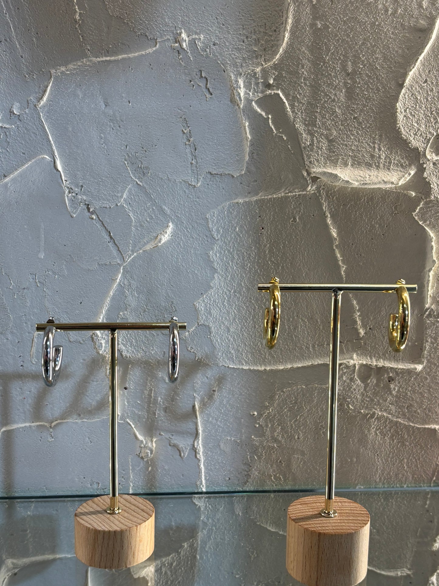 Κρίκοι μεσαίου μέγεθος σε δύο χρώματα