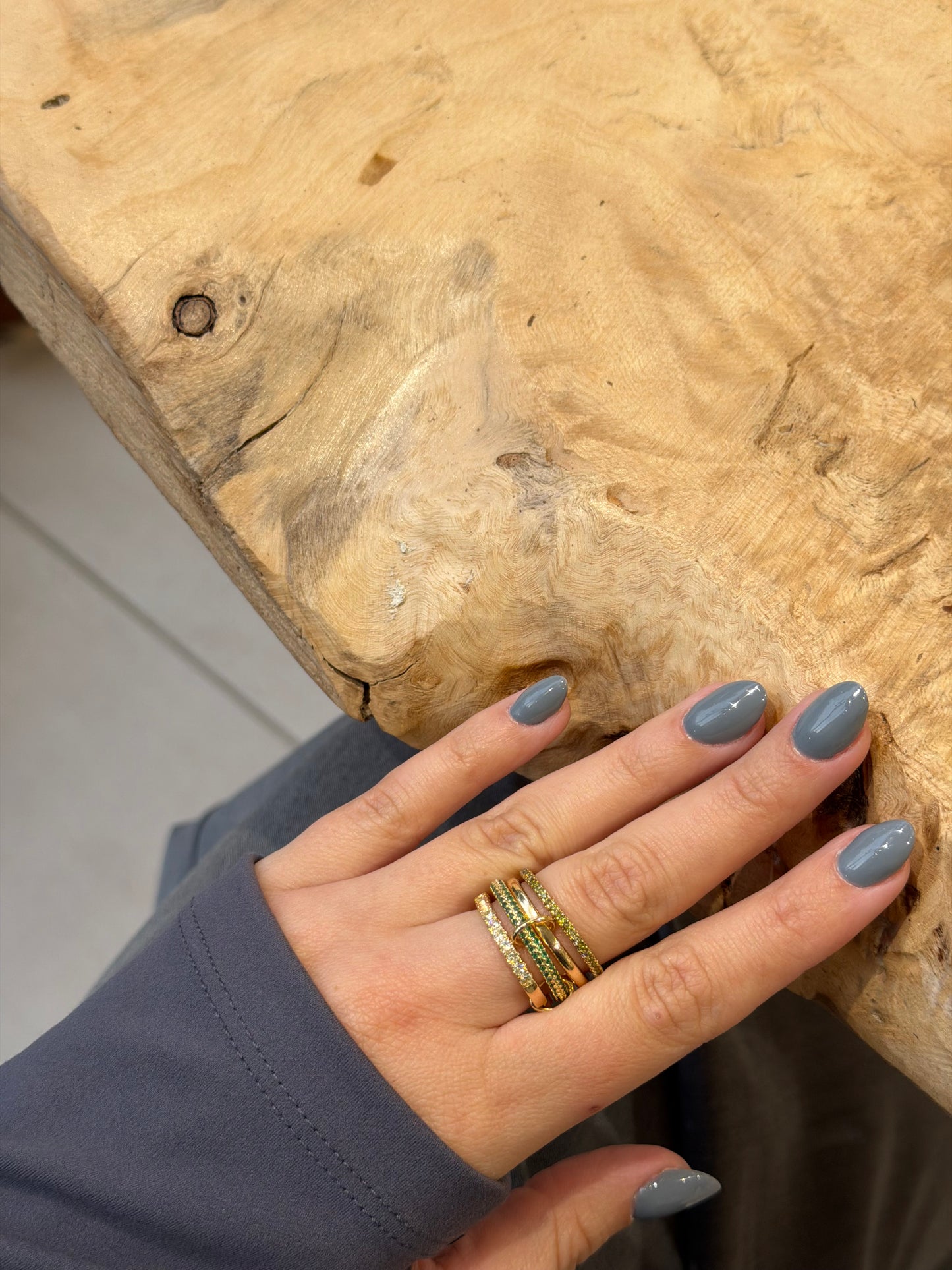 Green Goddess Stack – Τετραπλό Δαχτυλίδι Ορείχαλκος