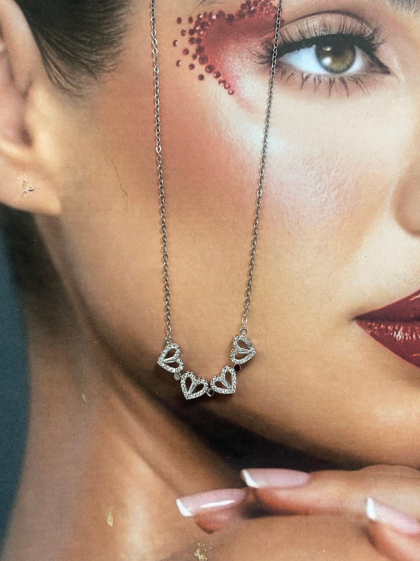 Linked love-VALENTINE'S COLLECTION