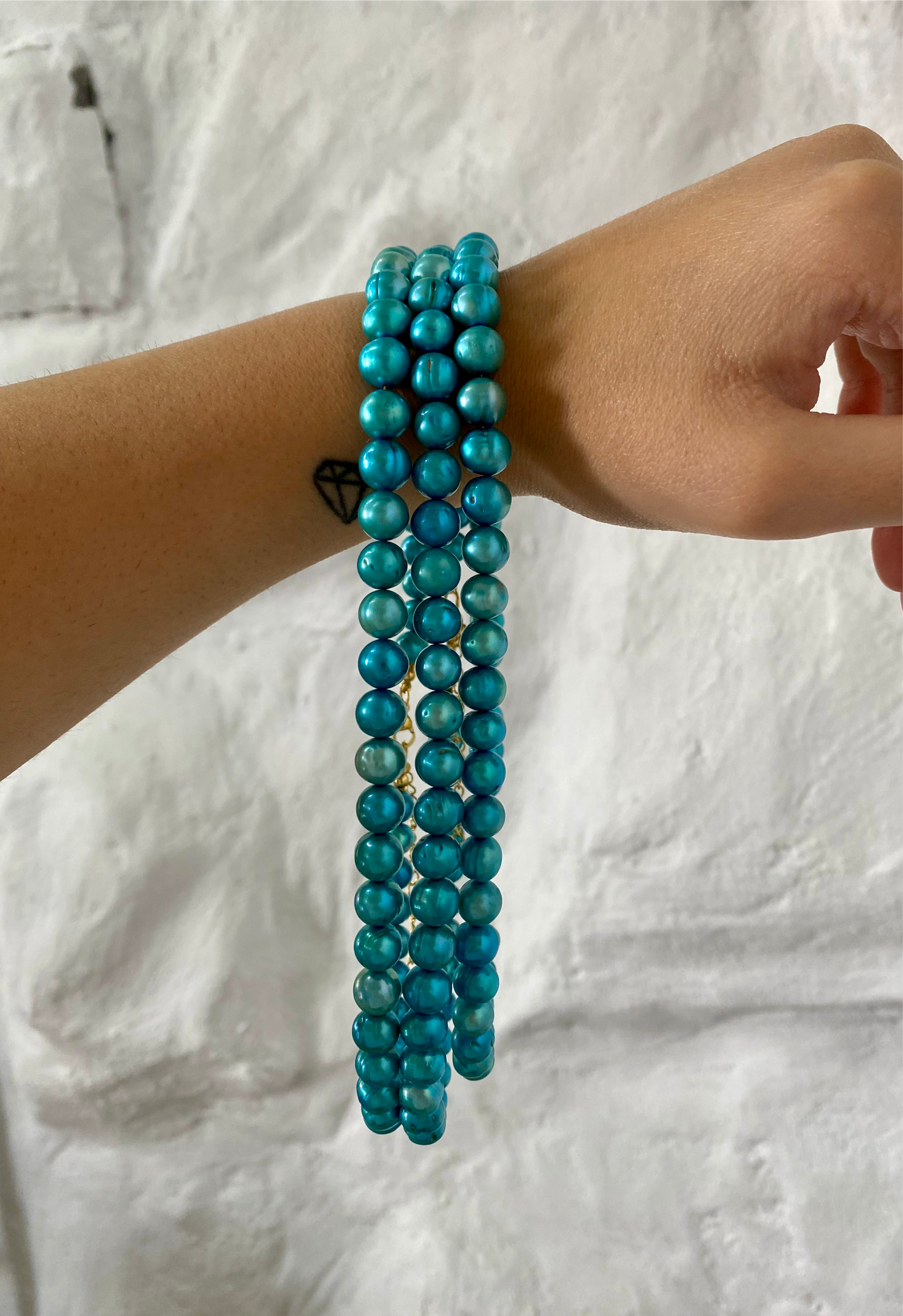 “Blue pearl”