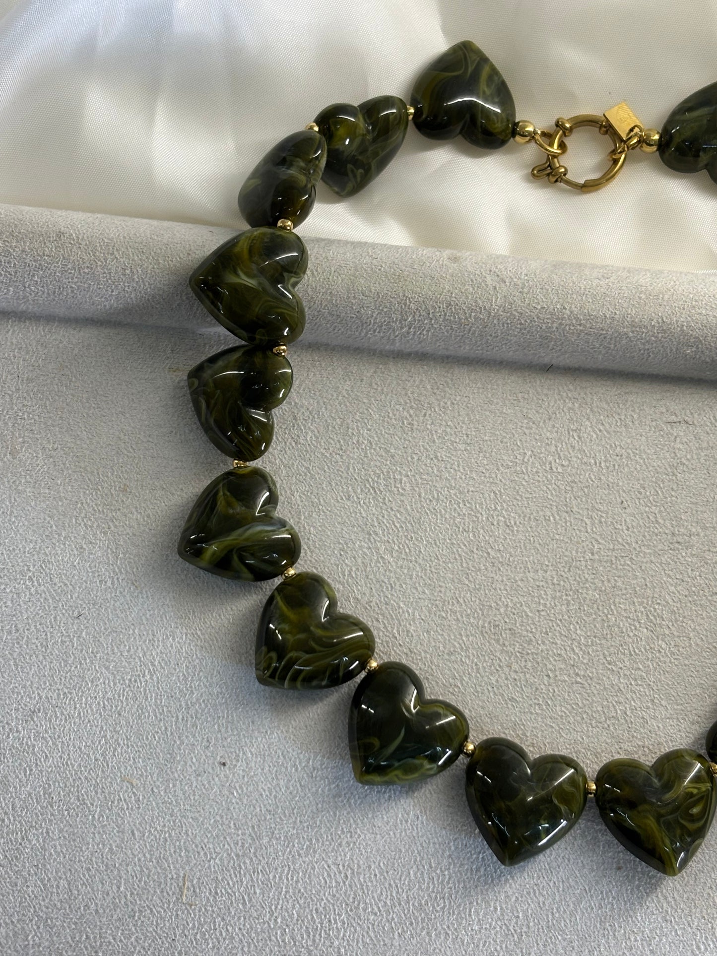 Heart loveless green
