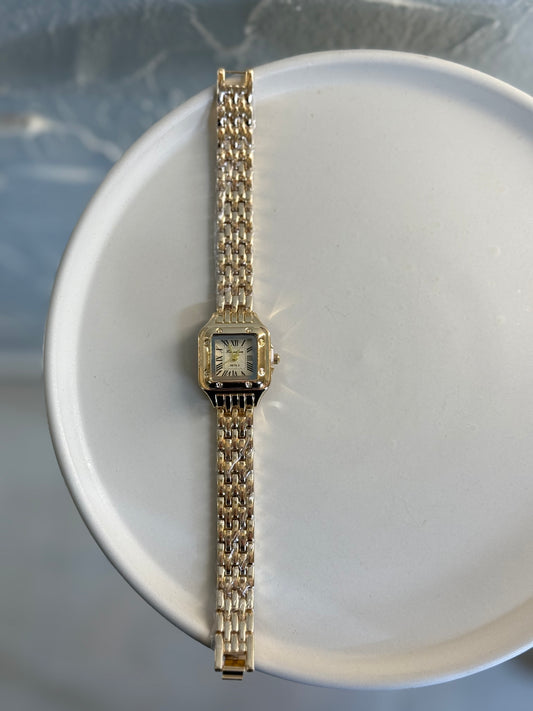 Γυναικείο Ρολόι με μπεζ Τετράγωνο Καντράν και Χρυσό Λουρί | Ρετρό Στυλ 90'