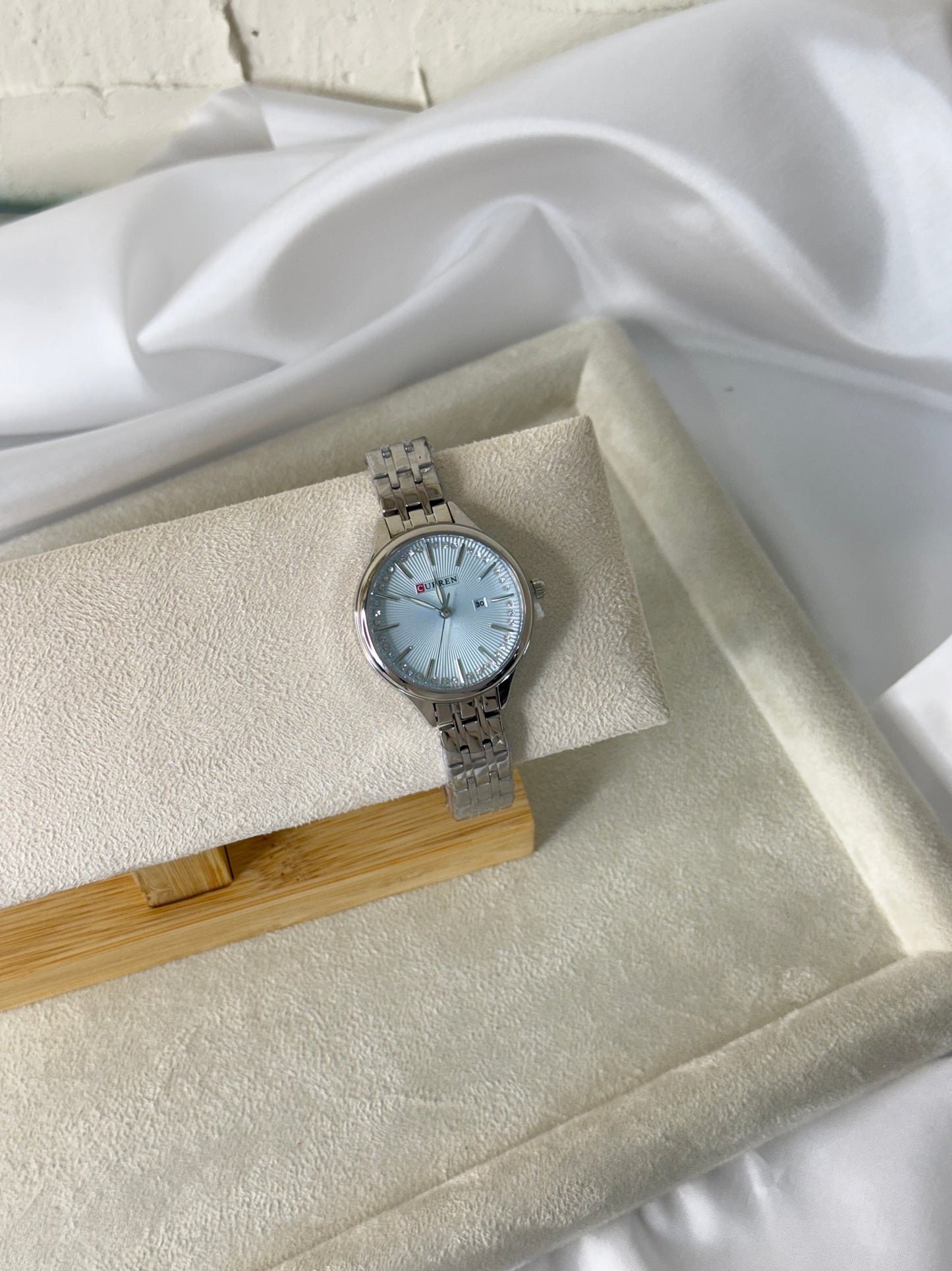 Ασημί Ρολόι Με Μπλε Καντράν✨🧿