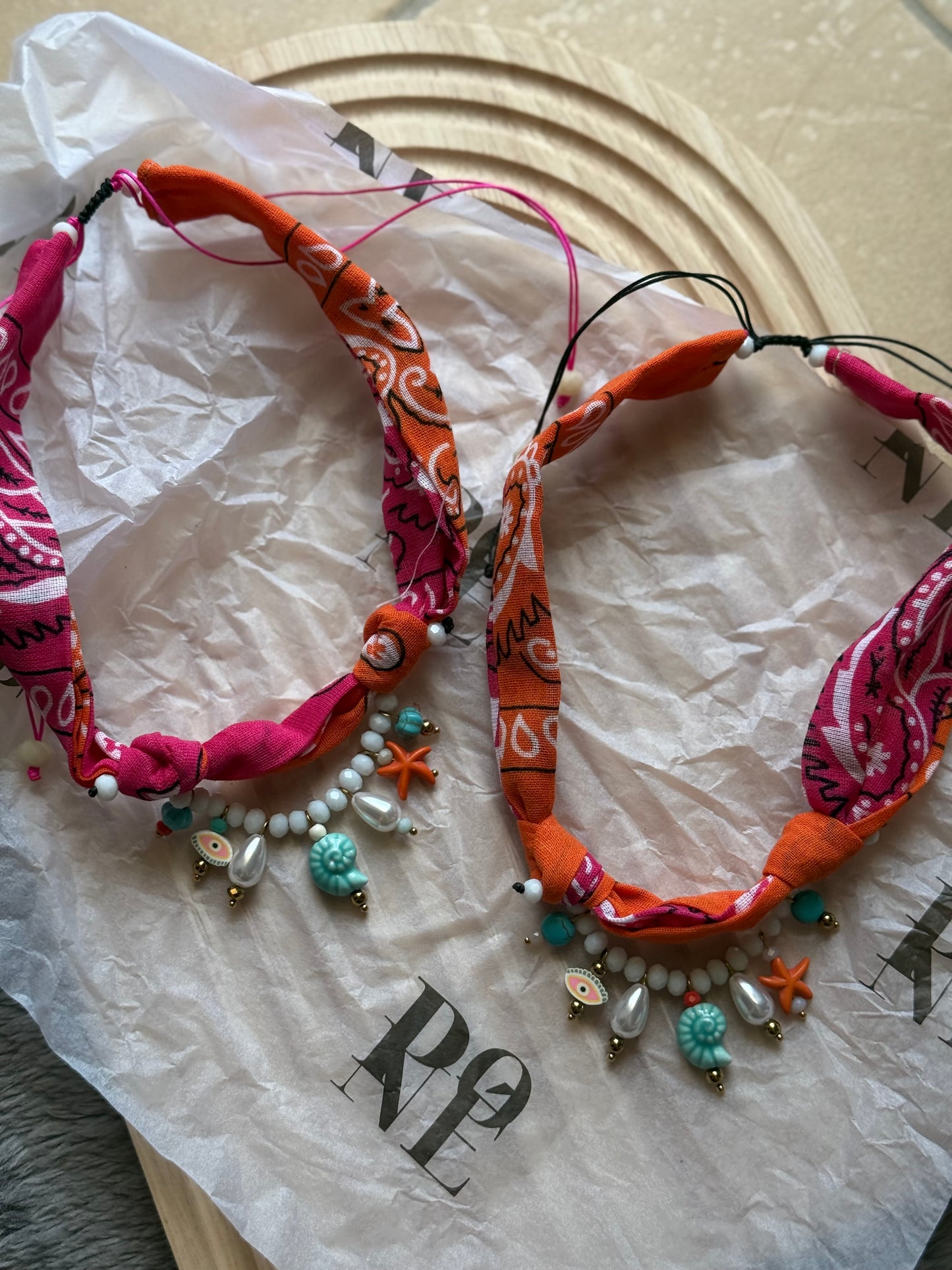 CORAL BEAT – Handmade by KIKA