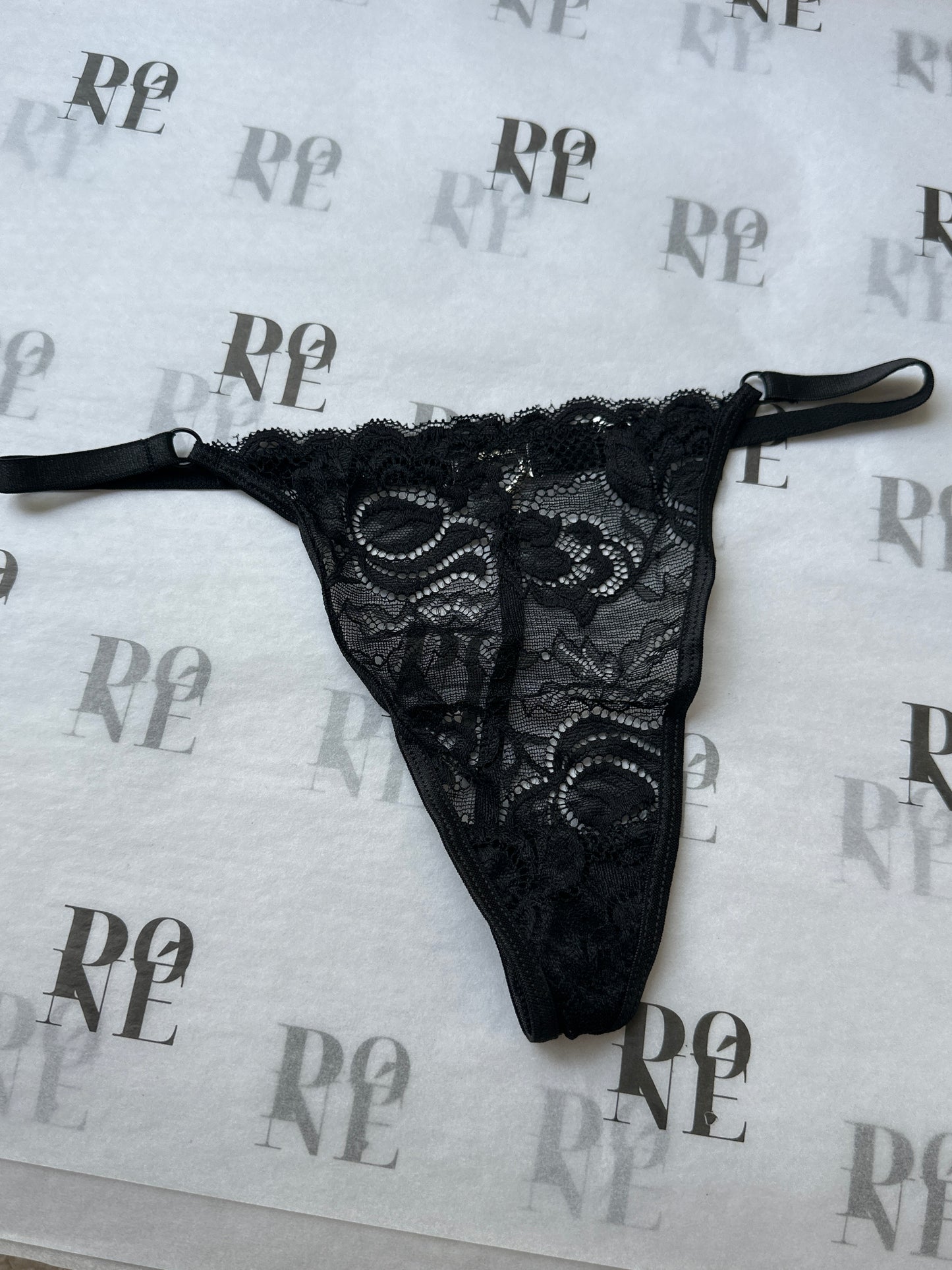 HEARTBACK LACE – Δαντελωτό Βρακάκι με Καρδιά
