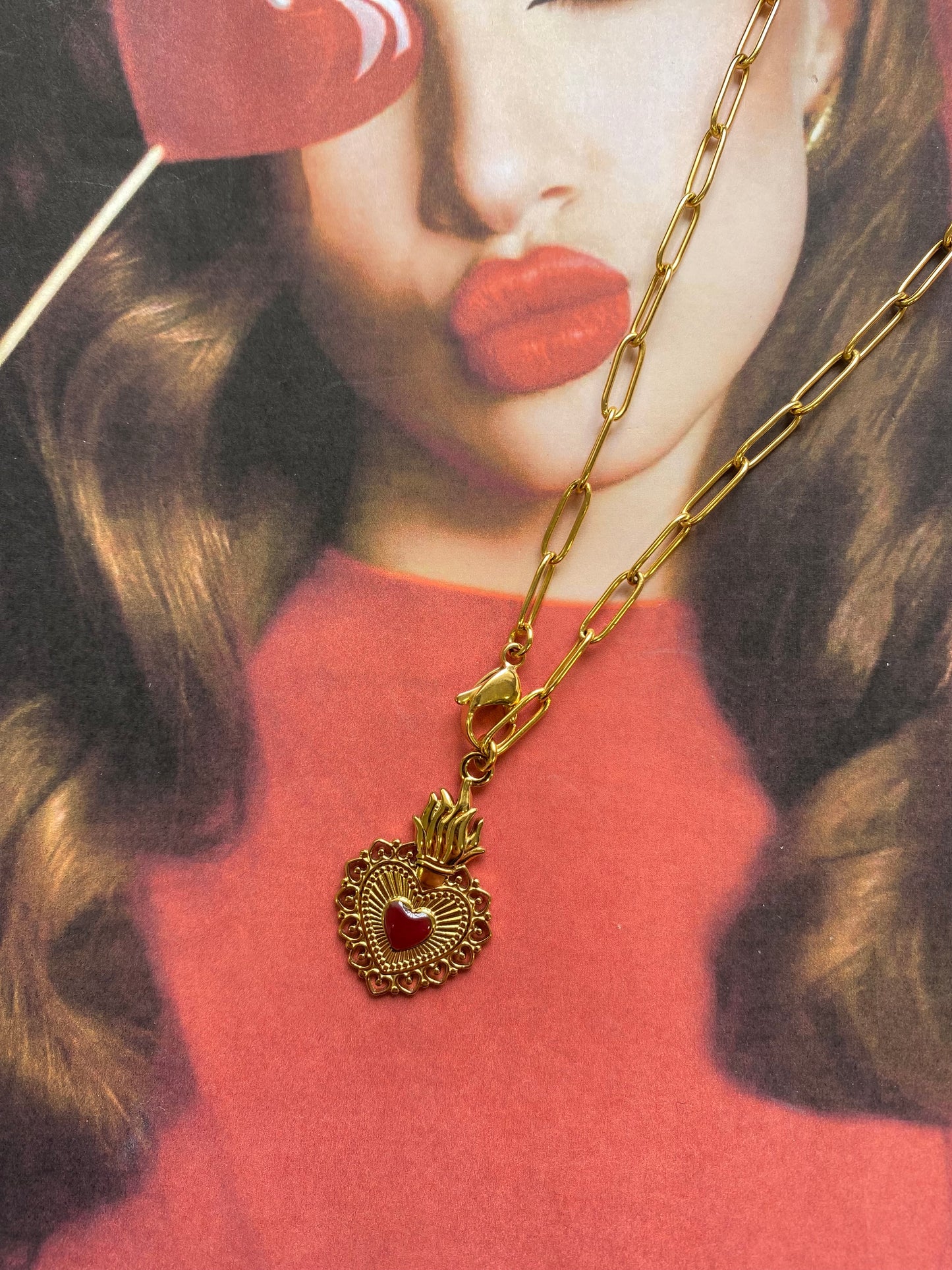 Lovía-χειροποίητα κοσμήματα by Pnoe