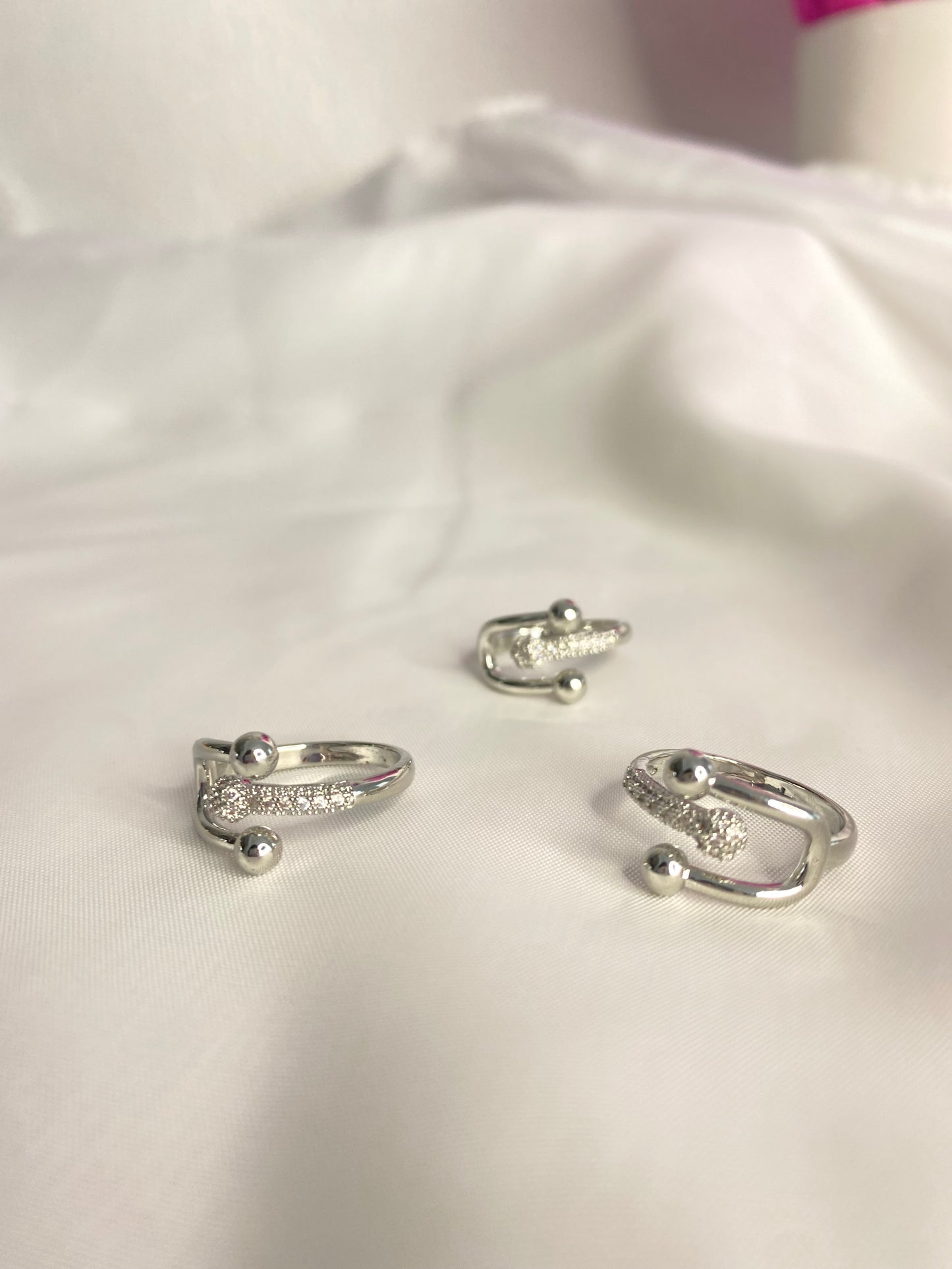 Ασημί δαχτυλίδι με στρας ανθεκτικός ορείχαλκος