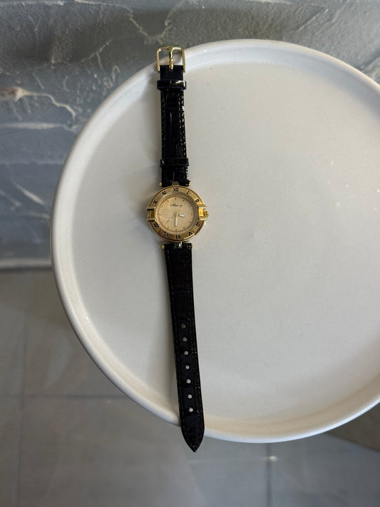 Ivory & Gold Harmony / Δερμάτινο ρολοί με μαύρο λουρί & χρυσές λεπτομέρειες✨