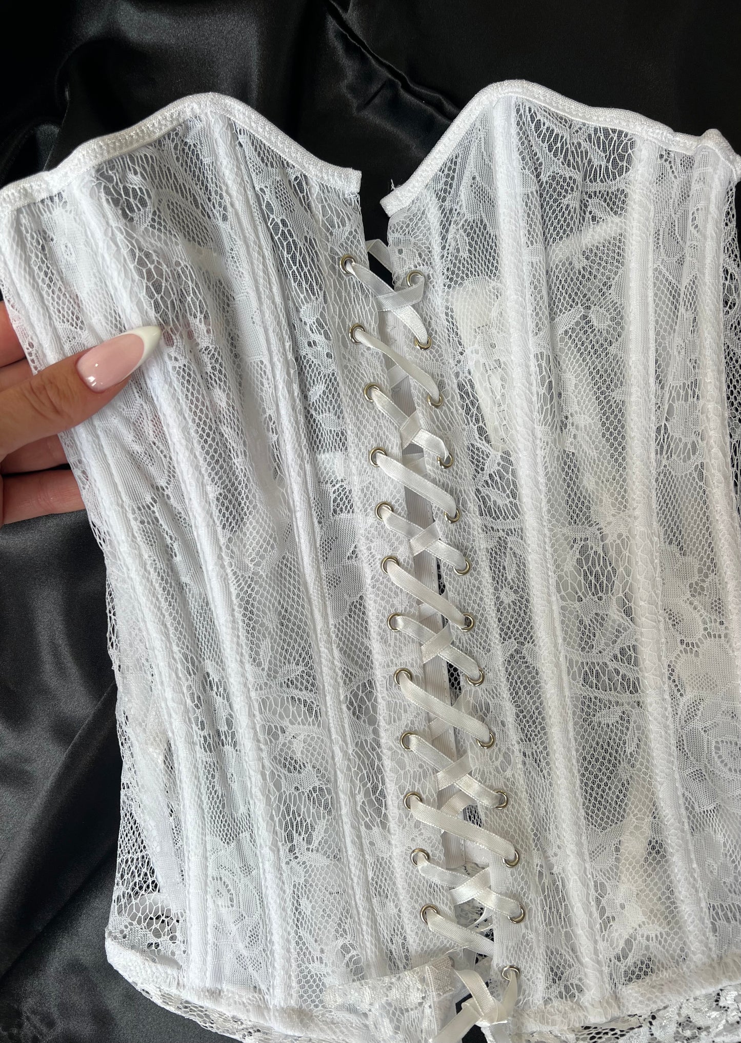 HEAVEN’S LACE SET