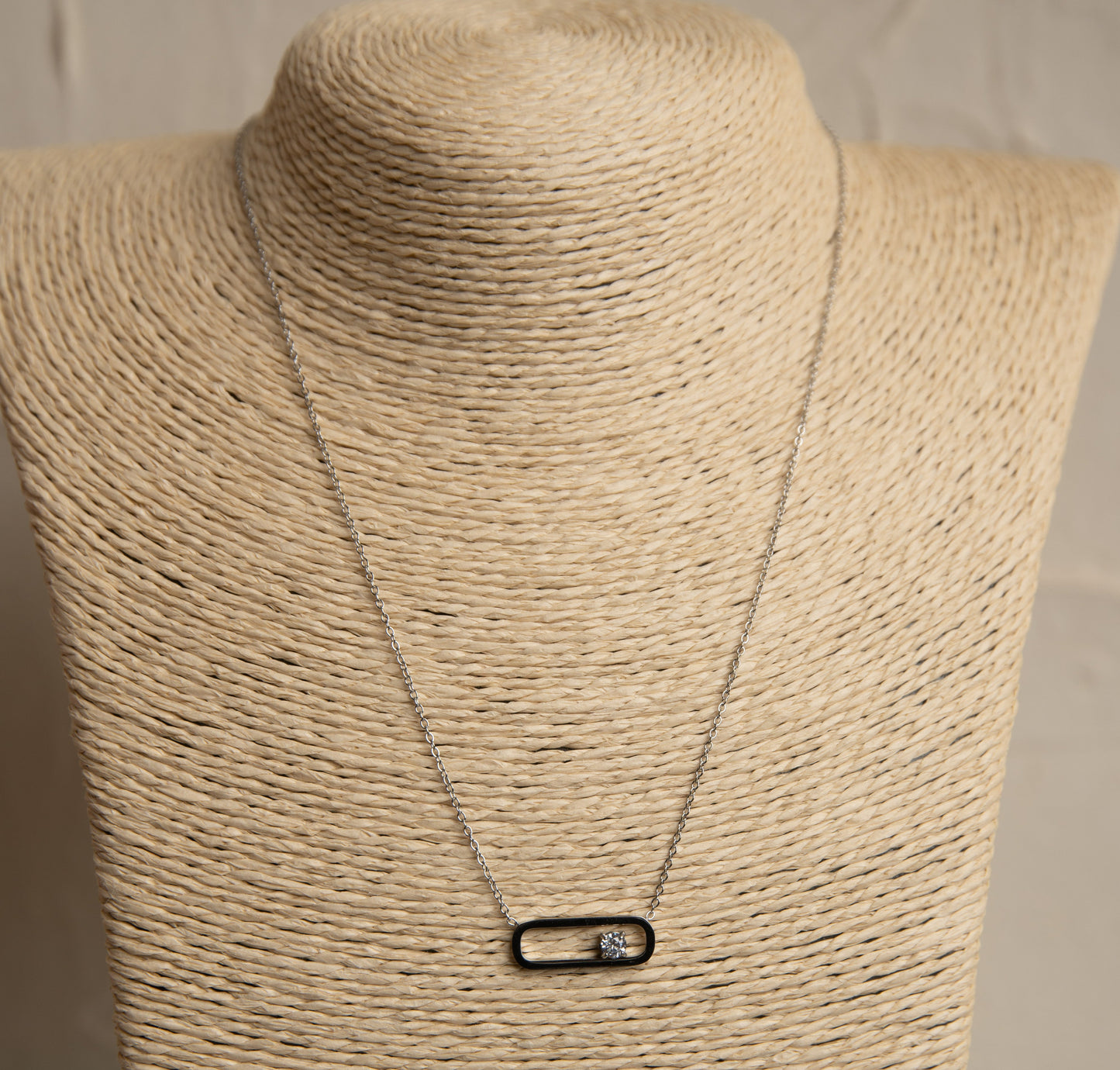 Κολίε Με Μια Πέτρα Ατσάλινο "Άρτεμις"