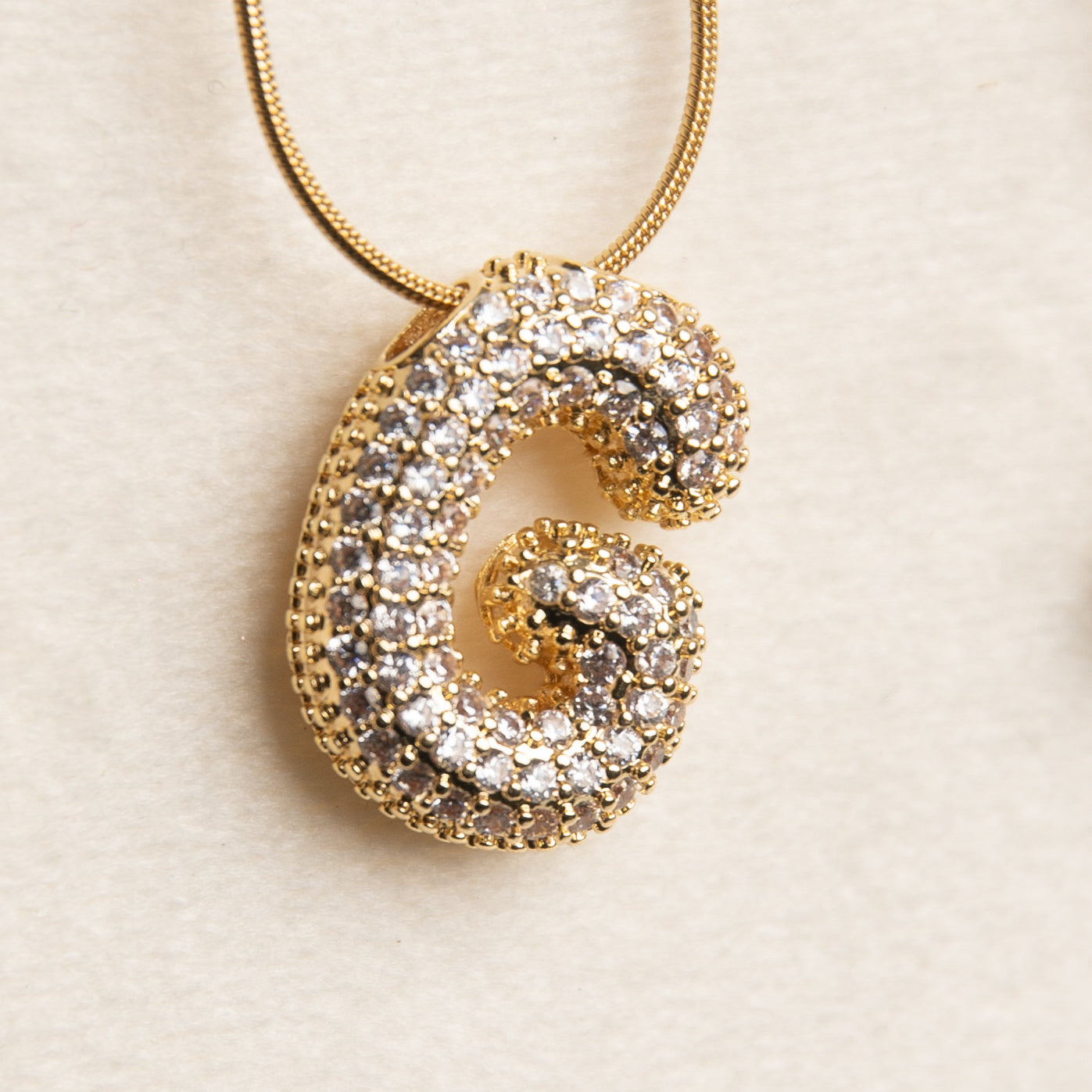 Κολιέ με Γράμματα σε Χρυσό και Ασημί Χρώμα | Λαμπερό και Εξατομικευμένο