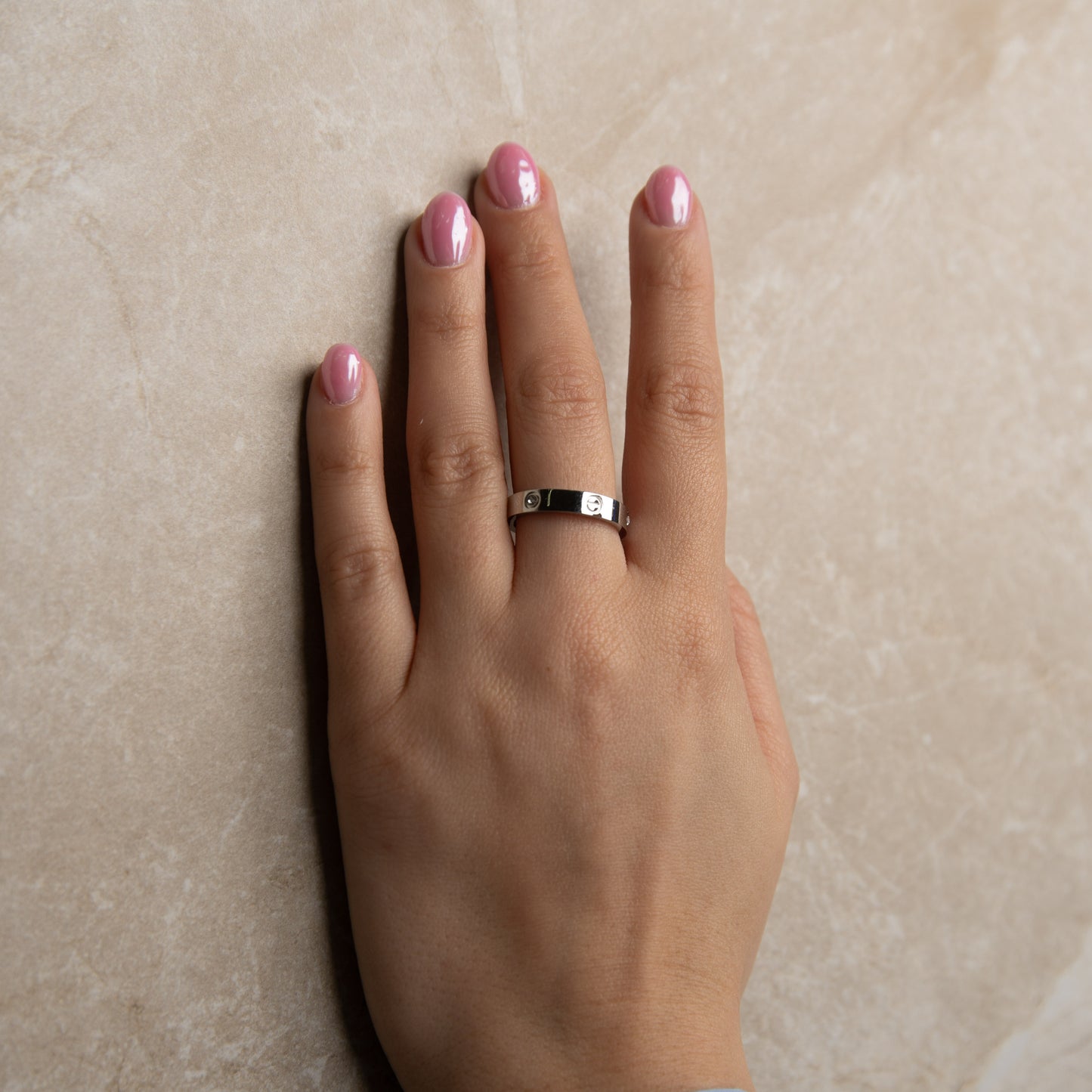 Δαχτυλίδι με Κομψό Σχέδιο σε Χρυσό και Ασημί Χρώμα | Μοντέρνο και Κλασικό