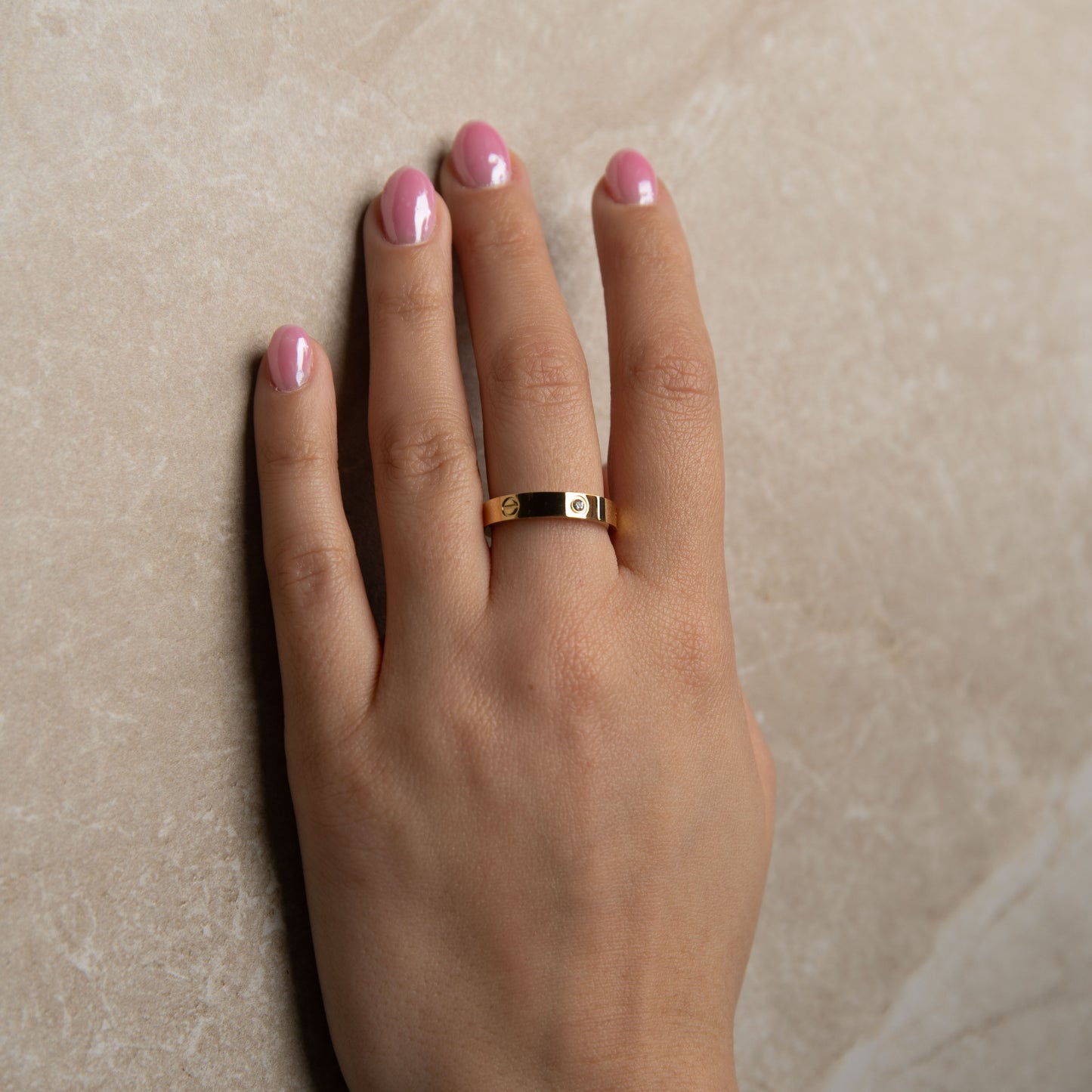 Δαχτυλίδι με Κομψό Σχέδιο σε Χρυσό και Ασημί Χρώμα | Μοντέρνο και Κλασικό