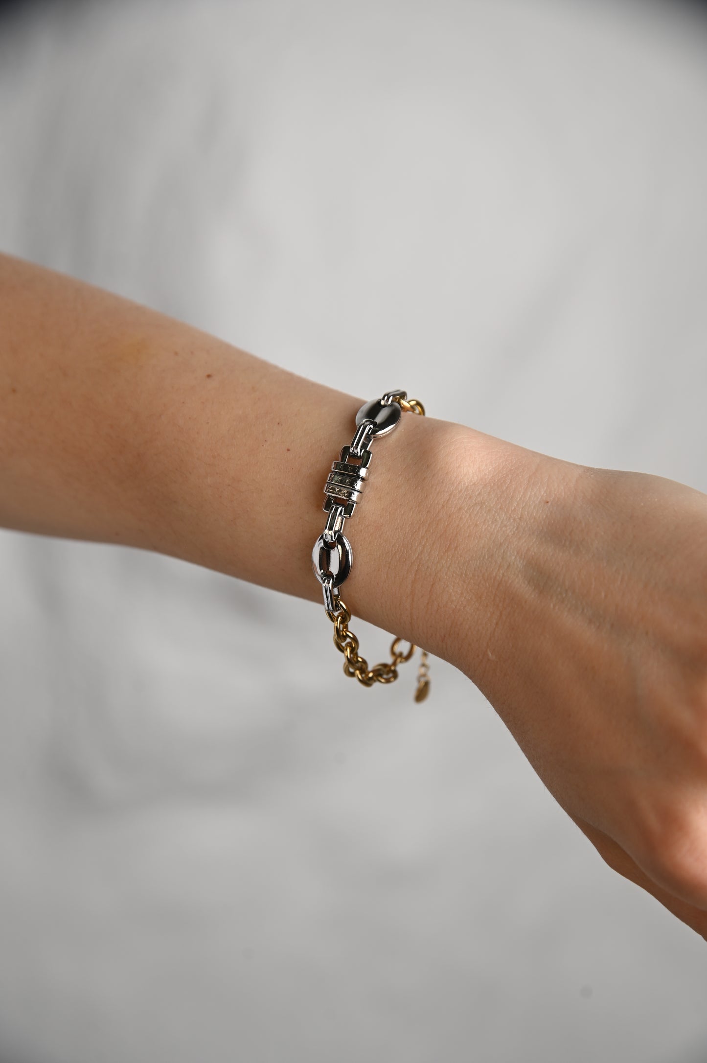 Feas bracelet