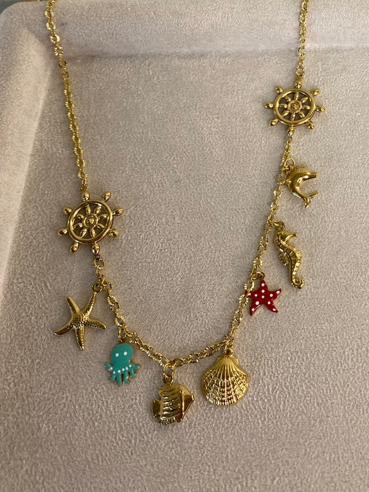 Κολιέ "Under the Sea" – Ατσάλινο Χρυσό με Θαλάσσια Charms, Pnoe Studio