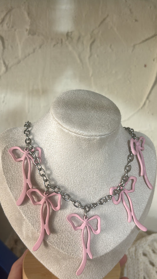 Bow Necklace