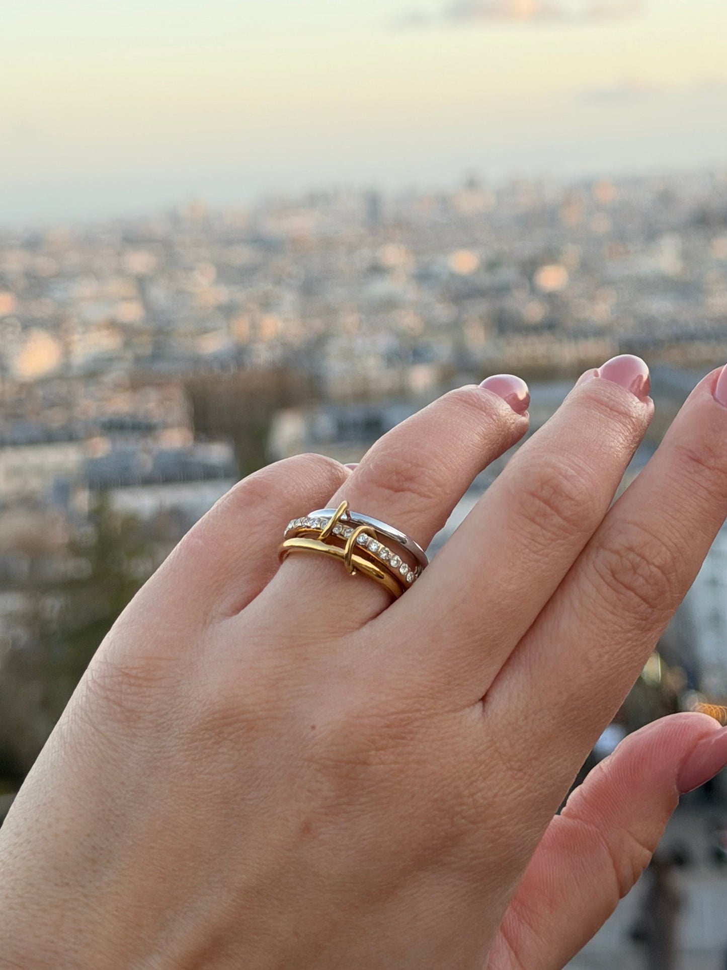 Majesté ✨Signature Piece
Ατσάλινο τριπλό δαχτυλίδι