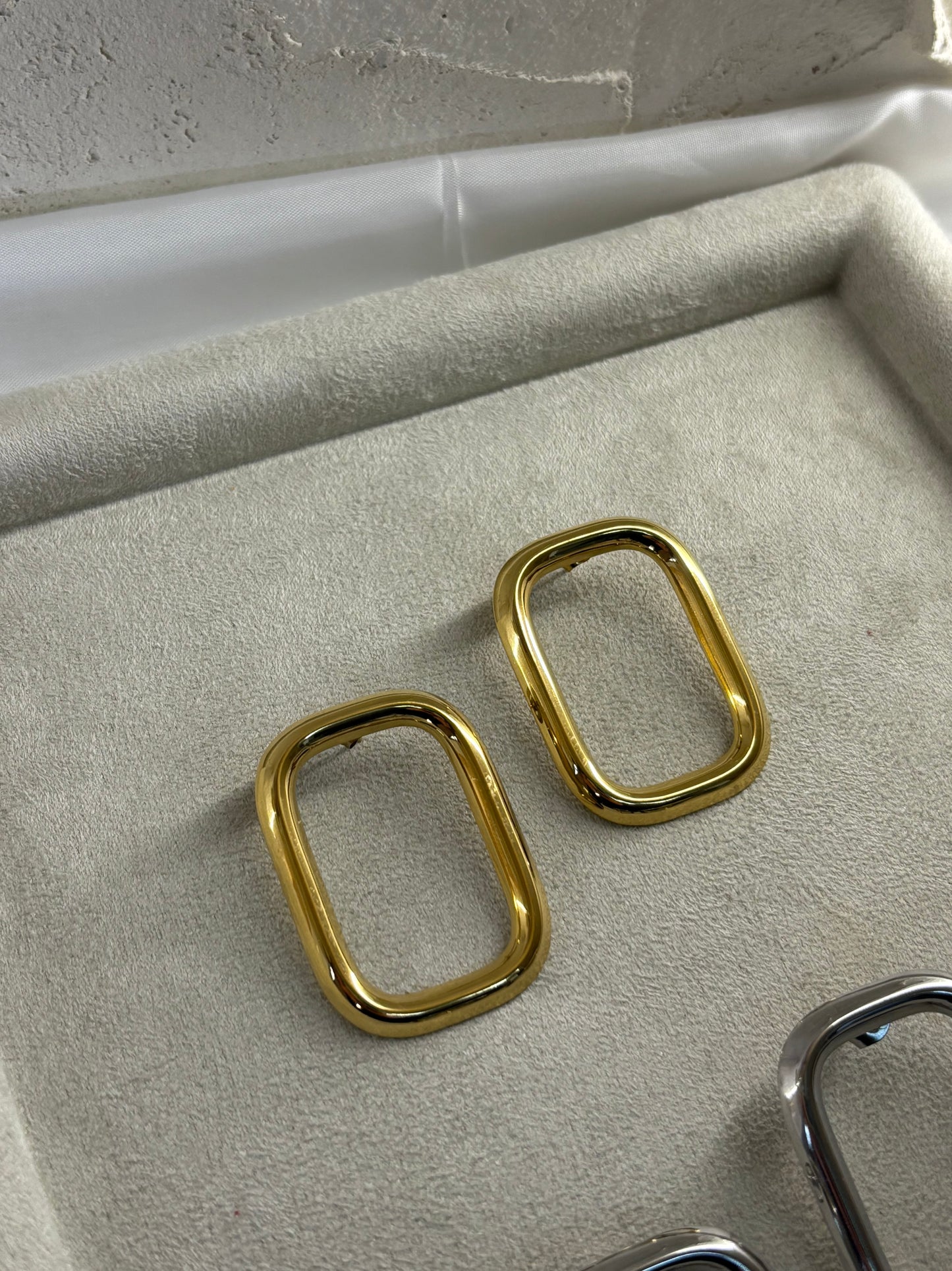 Σκουλαρίκια μεγάλα ορθωγονια χρυσό ασημί