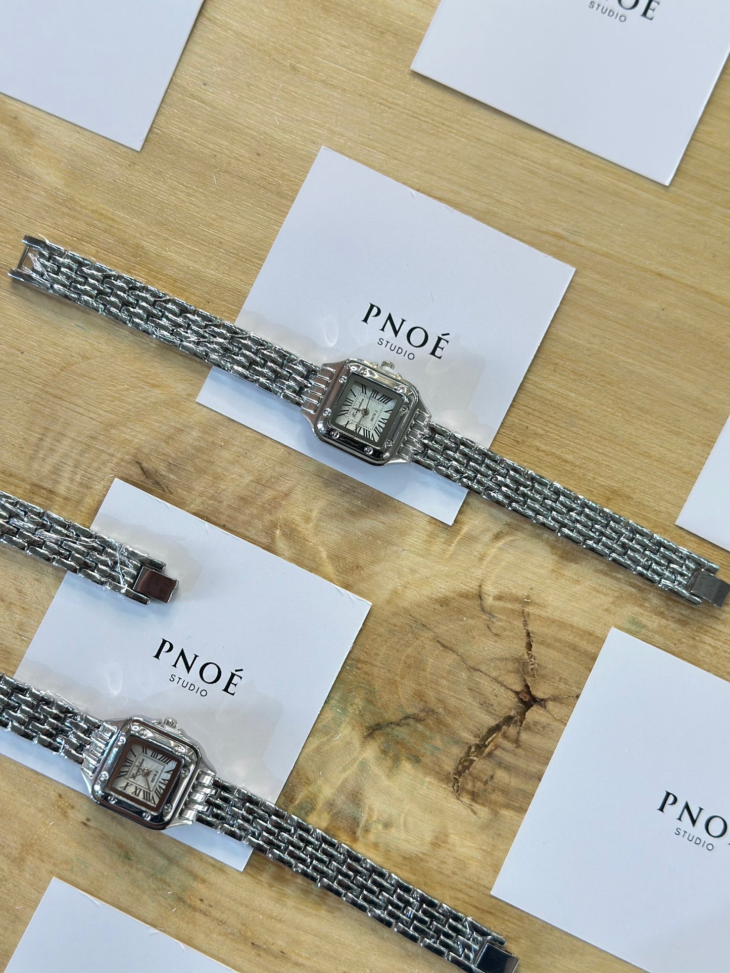 Γυναικείο Ρολόι με Τετράγωνο Άσπρο Καντράν και Ασημί Λουρί | Νοσταλγικό Στυλ 90's