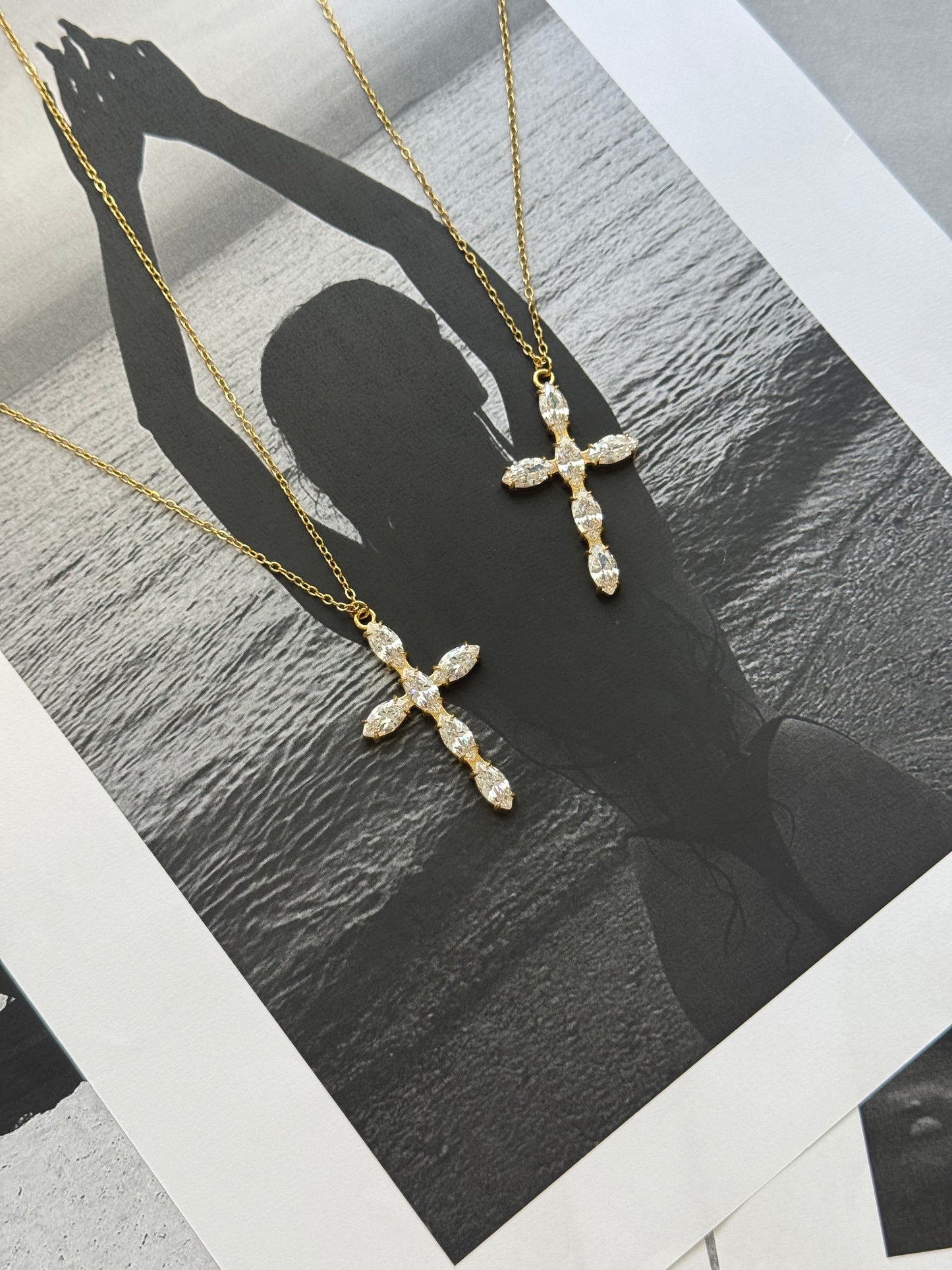 Crystal Long Cross – Μακρύ Κολιέ Stainless Steel