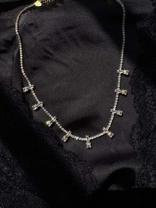 «Diamond Veil» - ατσάλινο κολιέ με ζιργκόν πέτρες