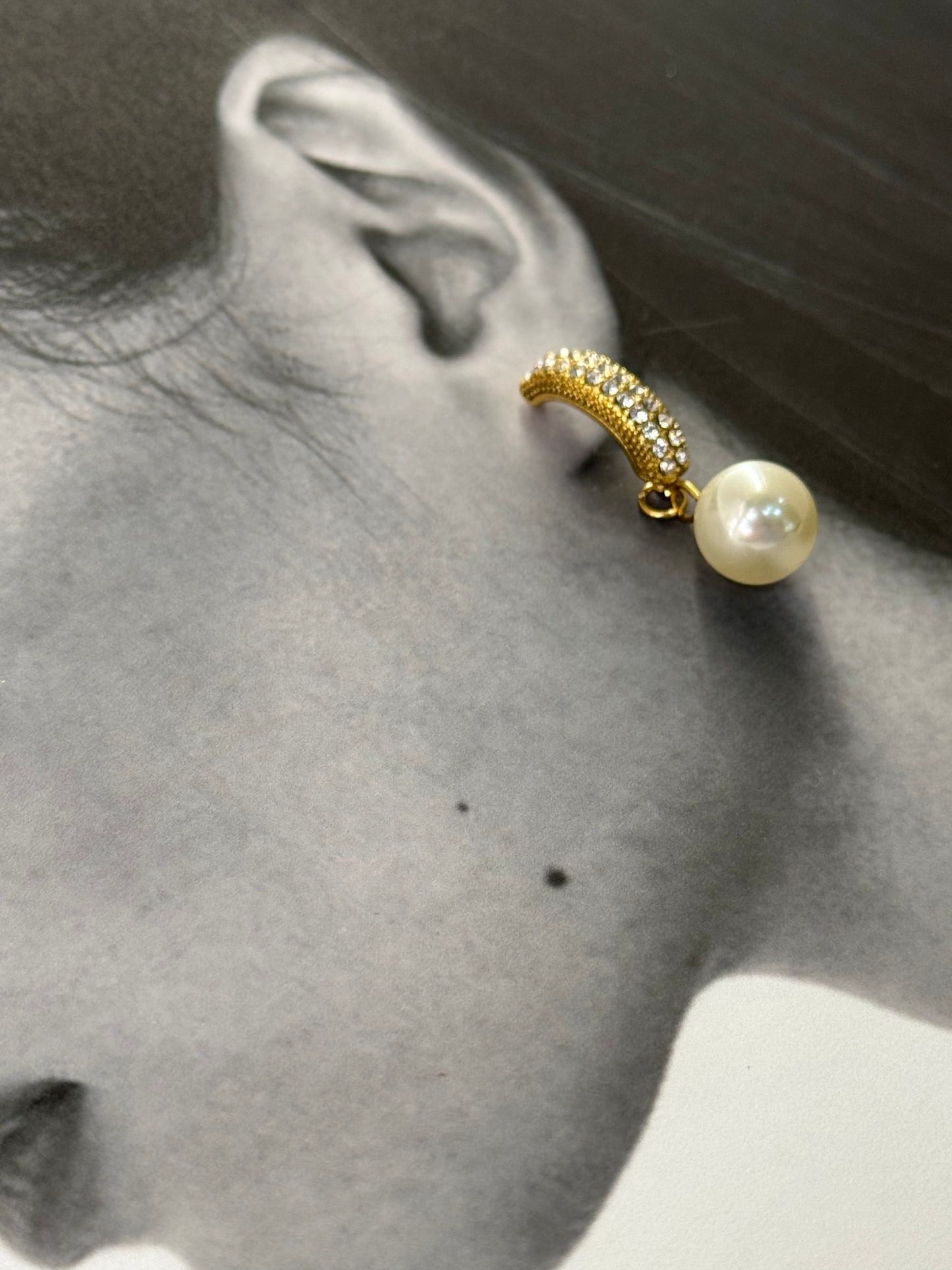 Lustrous Pearl Drops – Σκουλαρίκια Stainless Steel