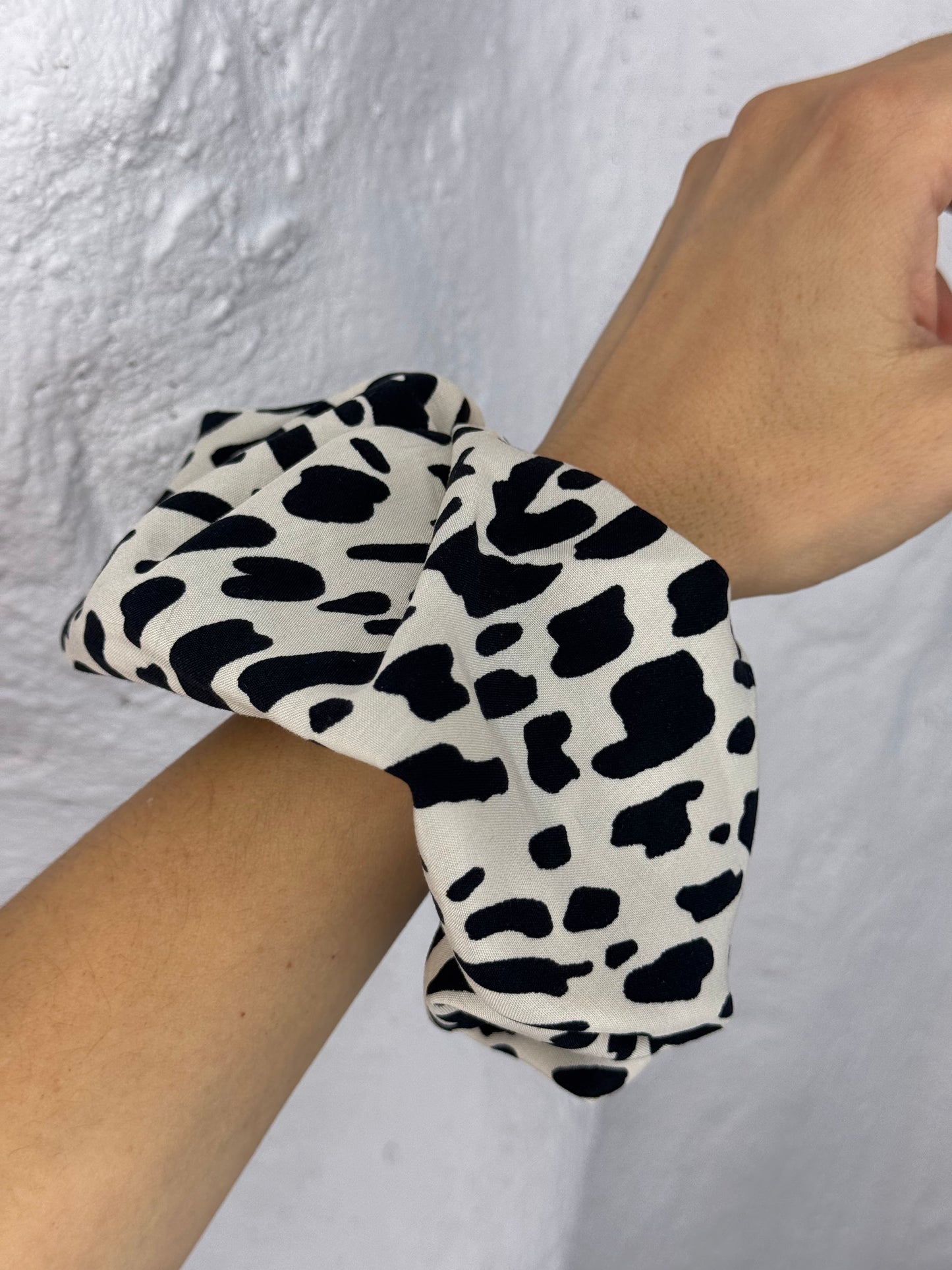 Muse Scrunchie Medium