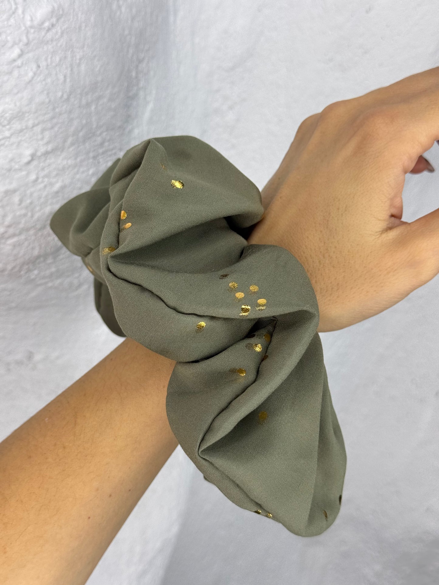 Muse Scrunchie Medium