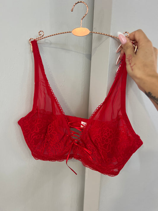 CRIMSON DESIRE (πάνω μέρος)