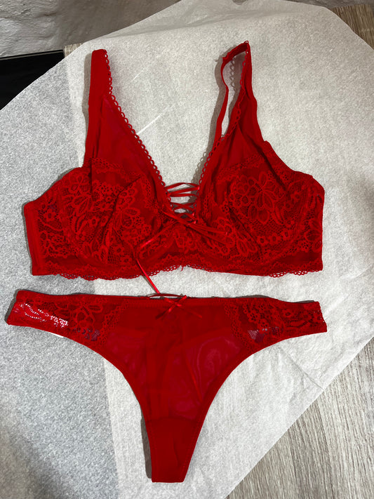 CRIMSON DESIRE (κάτω μέρος)