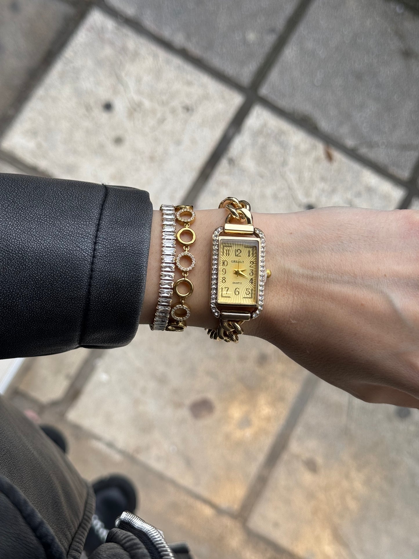 Deco Muse – ρολόι ανθεκτικού ορείχαλκου