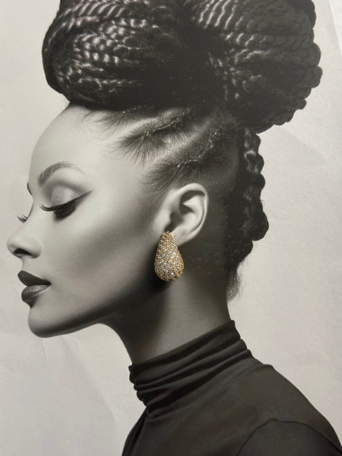 Celeste Drop – Σκουλαρίκια από ανθεκτικό ορείχαλκο