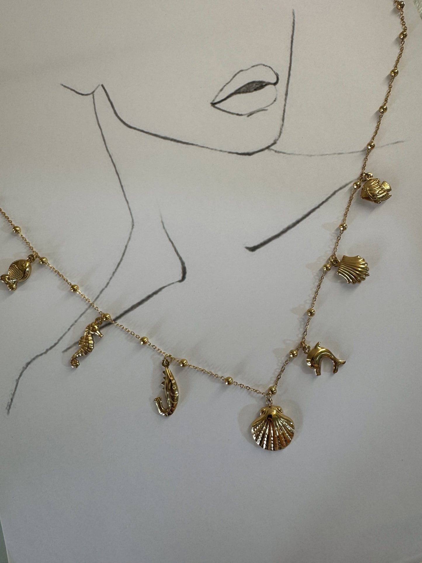 Κολιέ “Oceanella” Χρυσό με Θαλασσινά Μοτίβα – Pnoe Studio