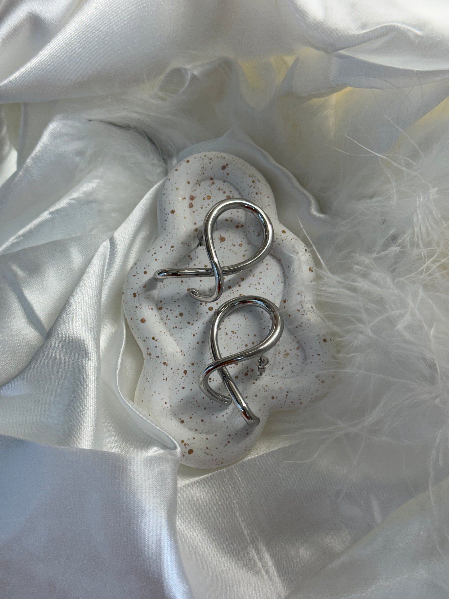 Loop Twist -σκουλαρίκια stainless steel