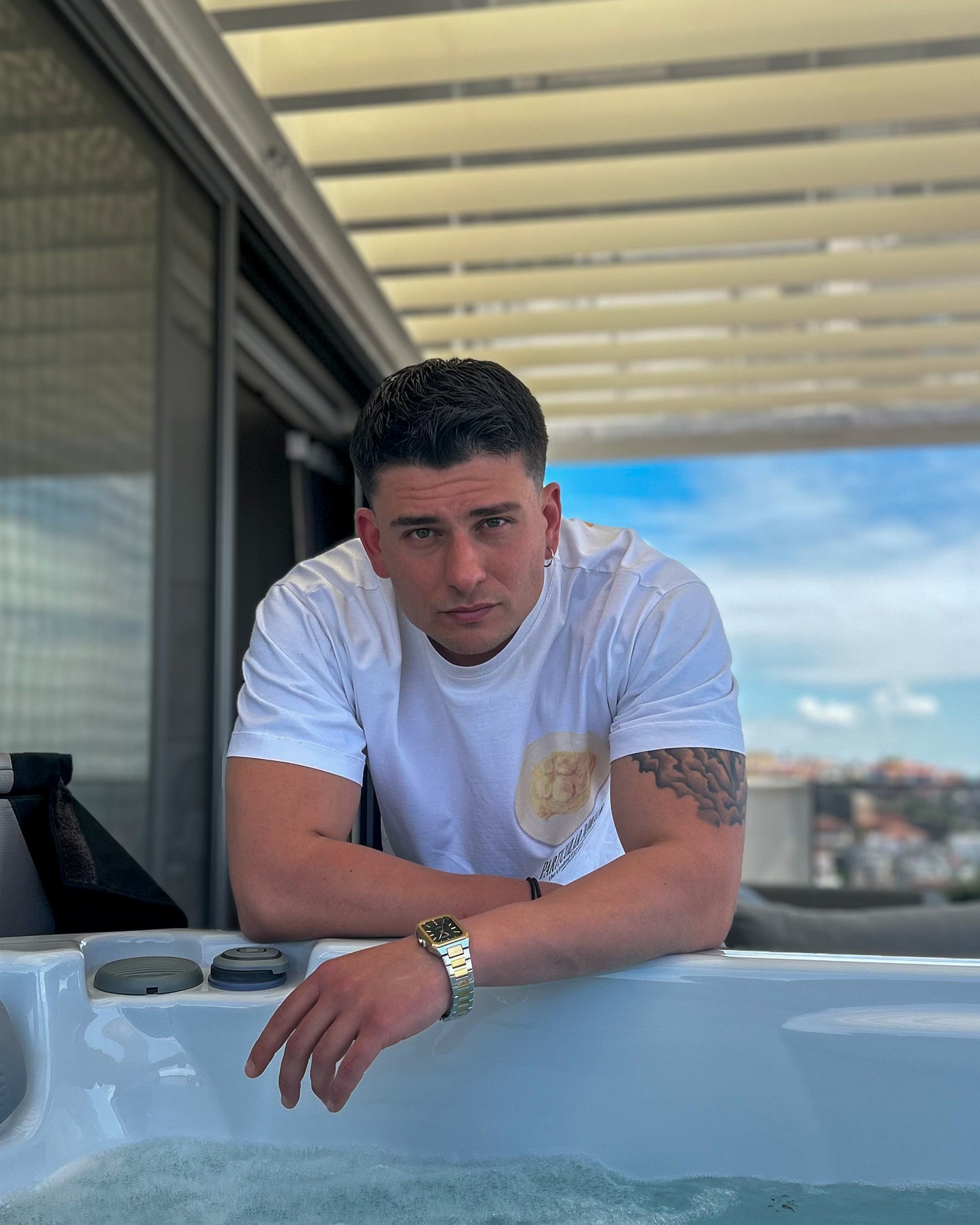 Ανδρικό Ρολόι CURREN με πράσινο  Καντράν & Τετράγωνη Κάσα – Μοναδικό Design για Ισχυρές Προσωπικότητες