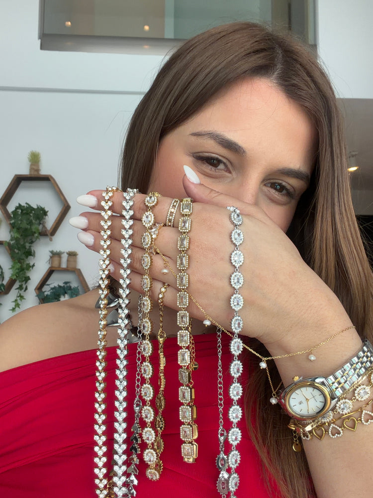 Γυναικεία Κολιέ - Κομψότητα και Στυλ από την Pnoe Studio