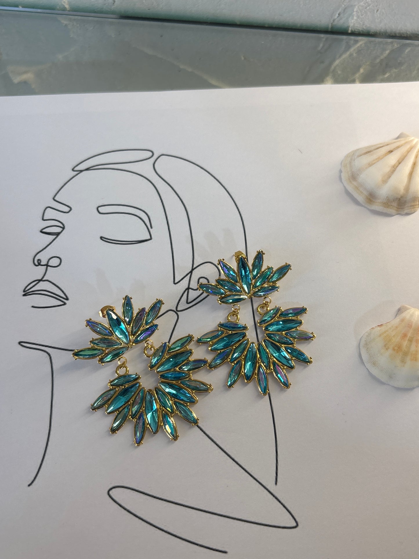 Σκουλαρίκια "Elsa Sparkle" – Statement Γαλάζια Strass & Χρυσή Βάση, Pnoe Studio