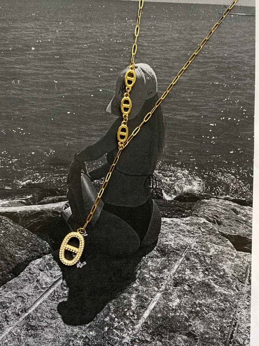 Golden Élite – Ατσάλινο Κολιέ με Κρύσταλλα