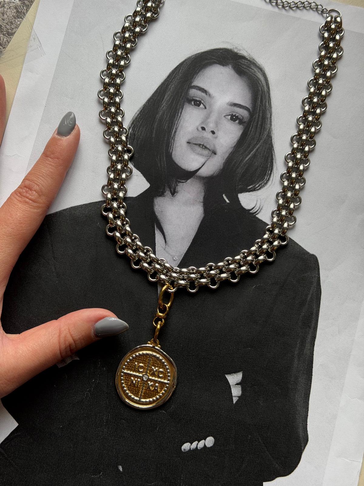 KIKA’S EMPIRE NECKLACE ΑΤΣΑΛΙΝΟ ΚΟΛΙΕ