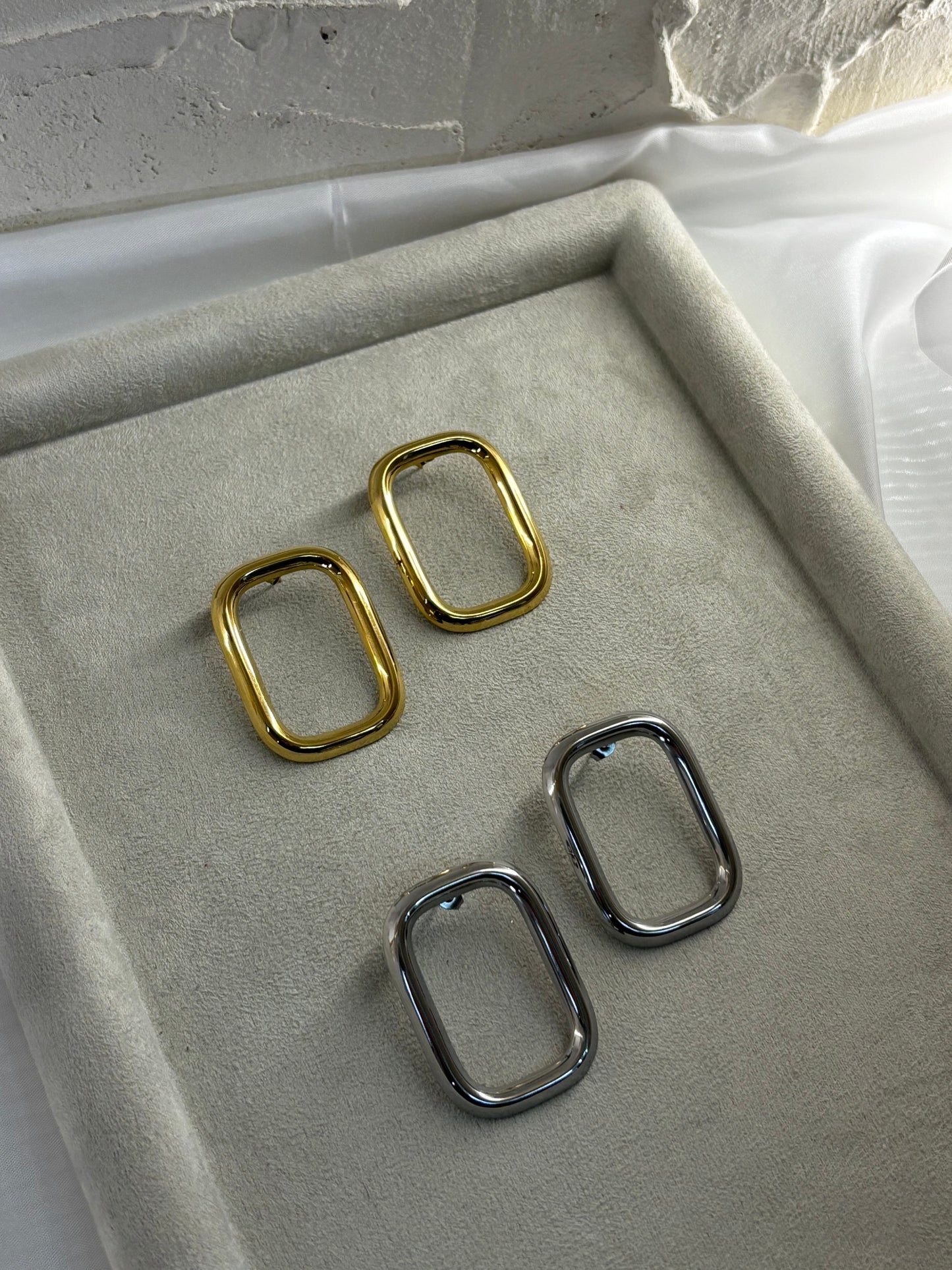 Σκουλαρίκια μεγάλα ορθωγονια χρυσό ασημί