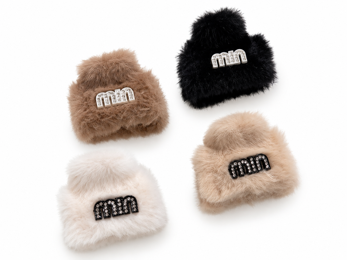 MINI FLUFFY LUXE – Μικρό Γούνινο Κλάμερ ✨
