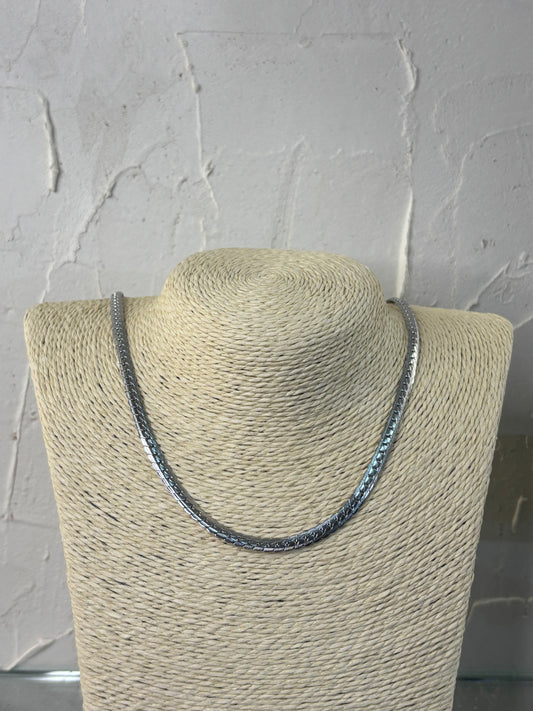 Men's steel chain with details