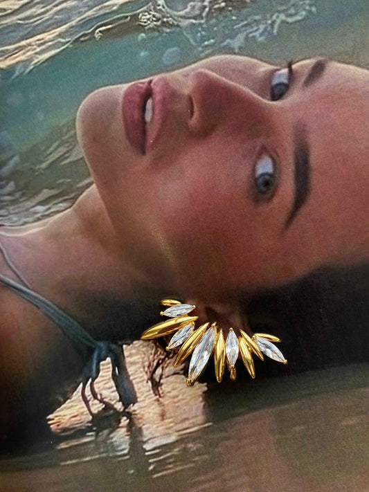 Golden Leaf Crystal Earrings – Ατσάλινα Σκουλαρίκια Φύλλα με Ζιργκόν