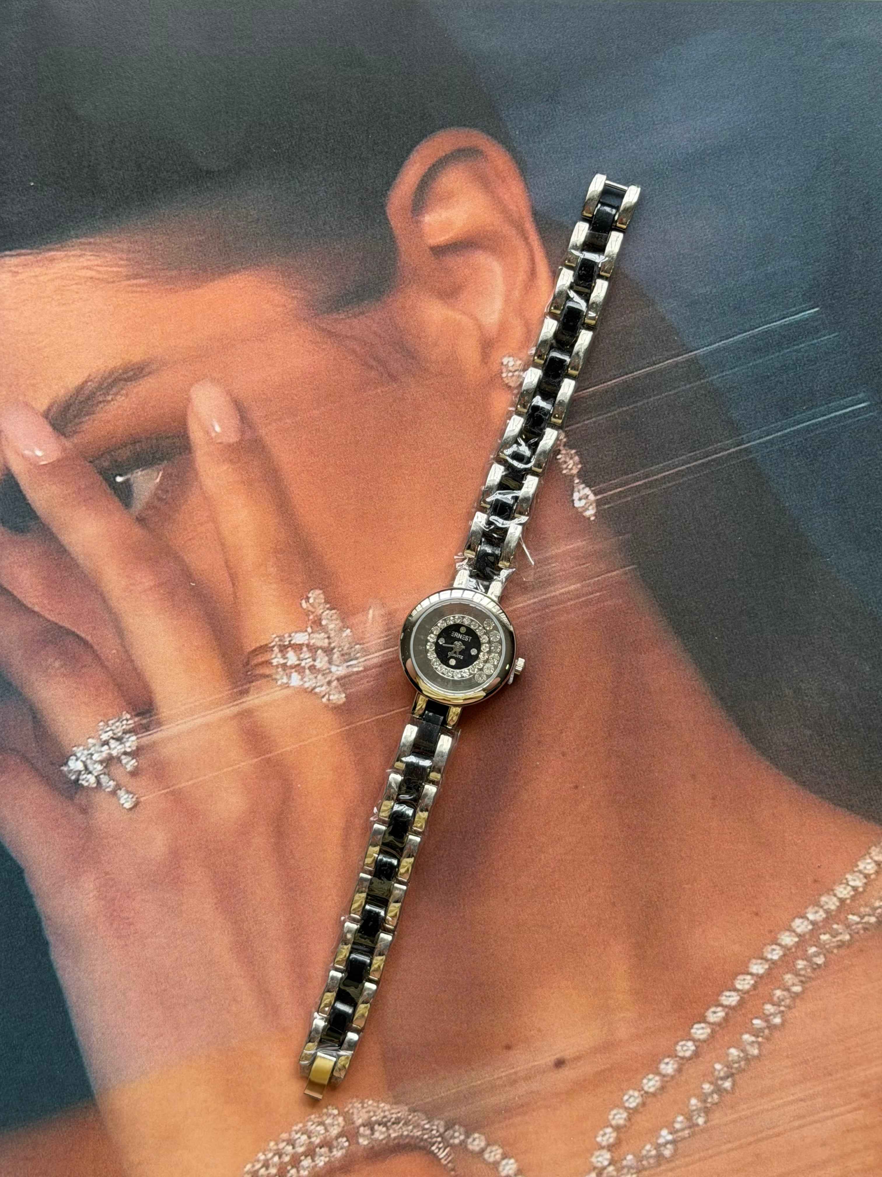 Eclipse Crystal Watch – Ανθεκτικός Ορείχαλκος