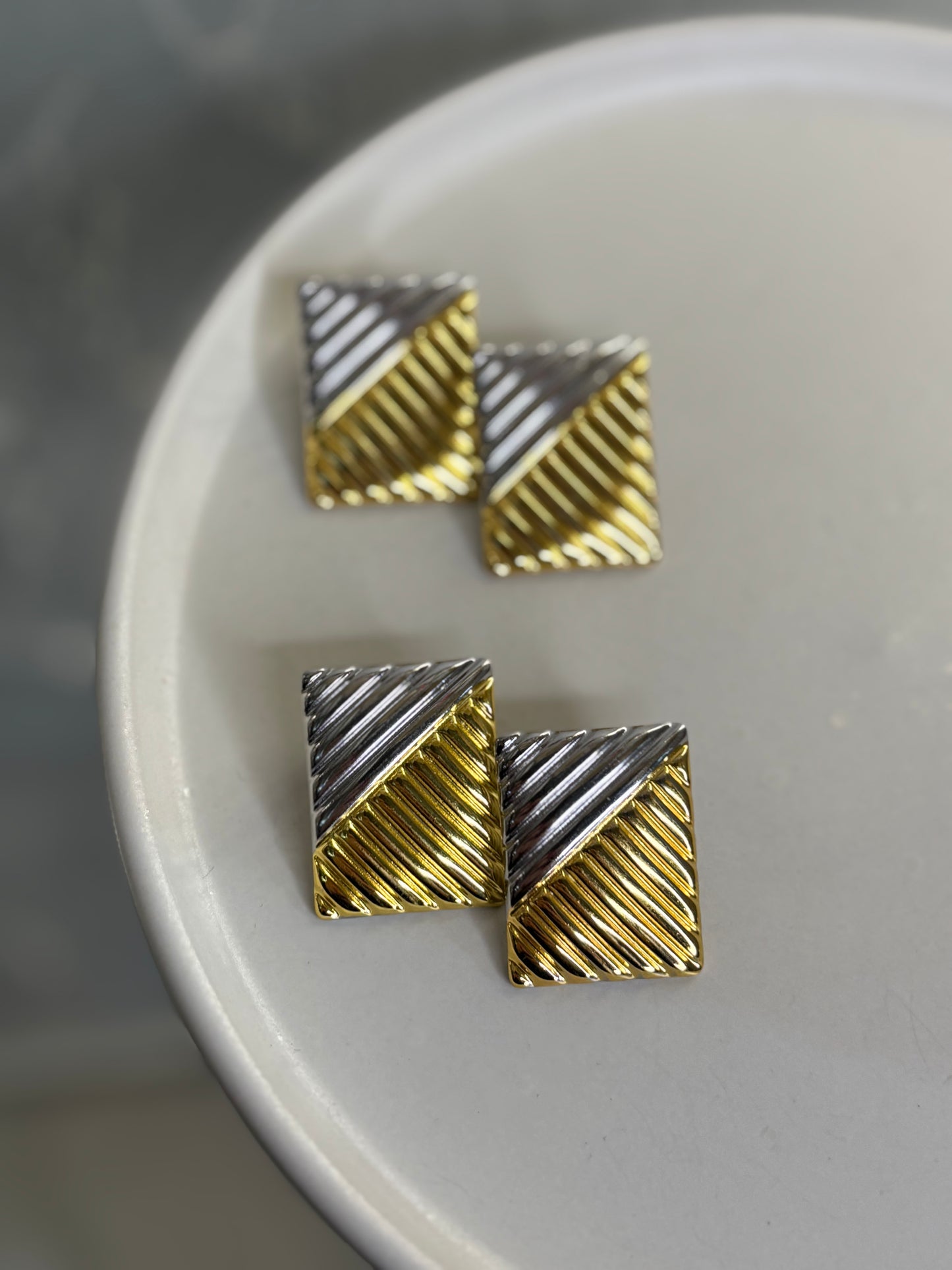 Γυναικεία σκουλαρίκια τετράγωνα mix χρυσό ασημί